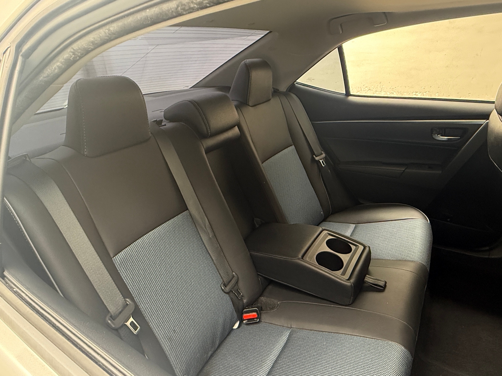 Thumbnail: 2015 Toyota Corolla - 5