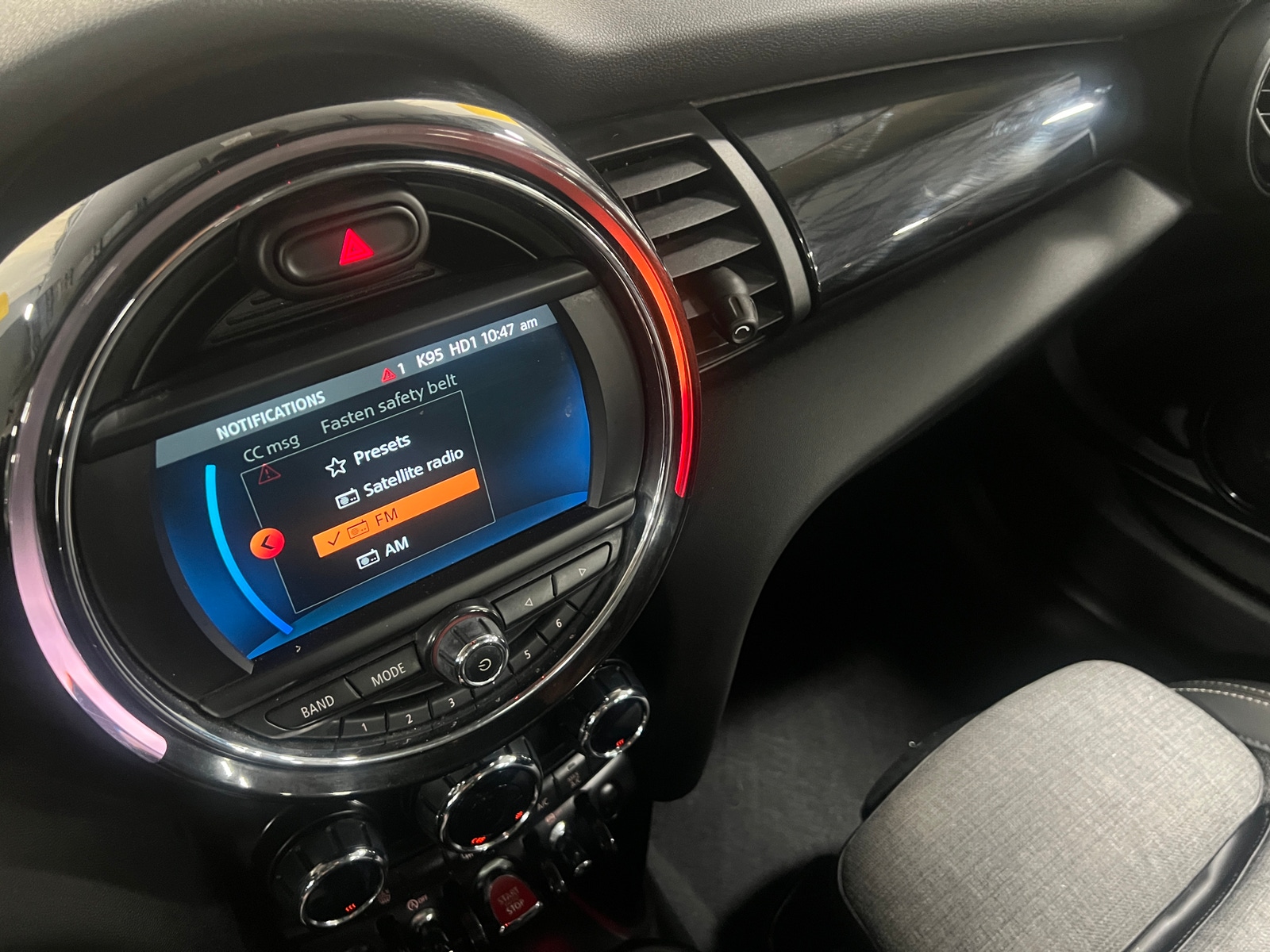 Thumbnail: 2019 MINI Cooper Hardtop - 4