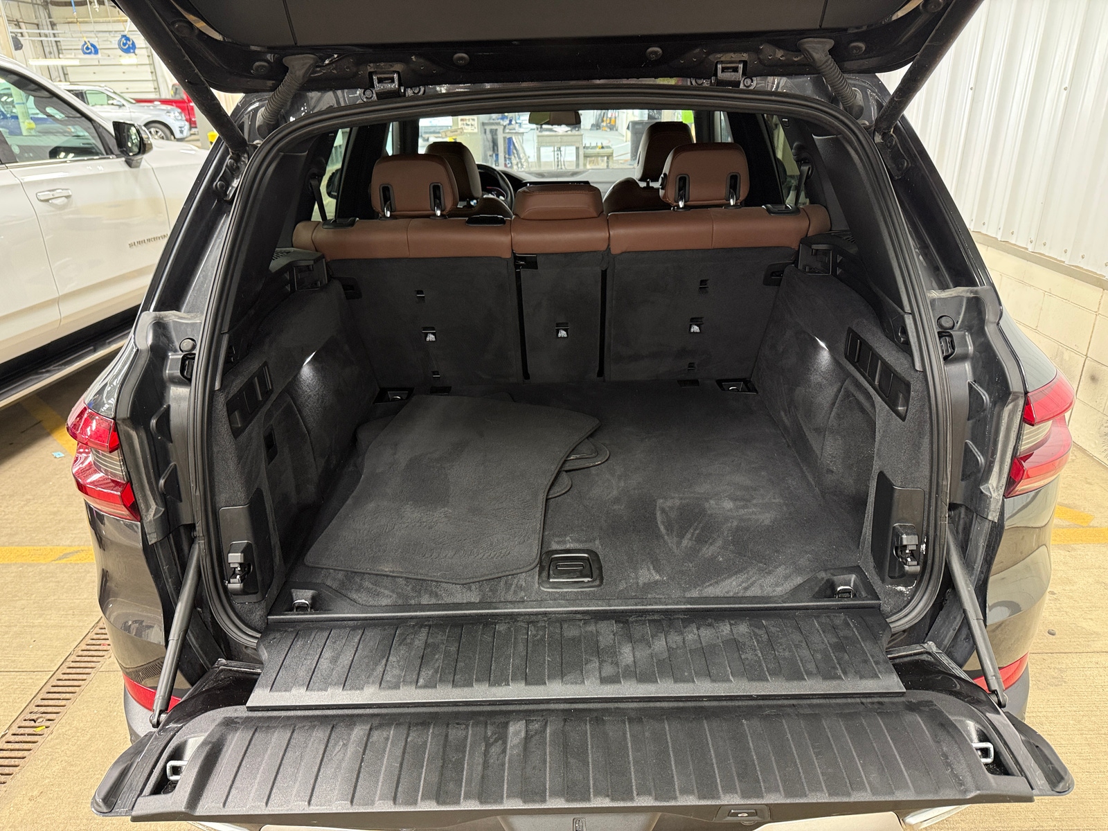 Thumbnail: 2020 BMW X5 - 6