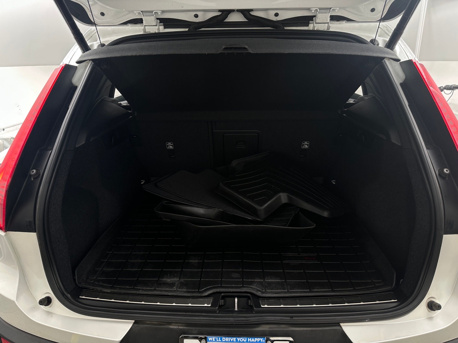 Thumbnail: 2021 Volvo XC40 - 6