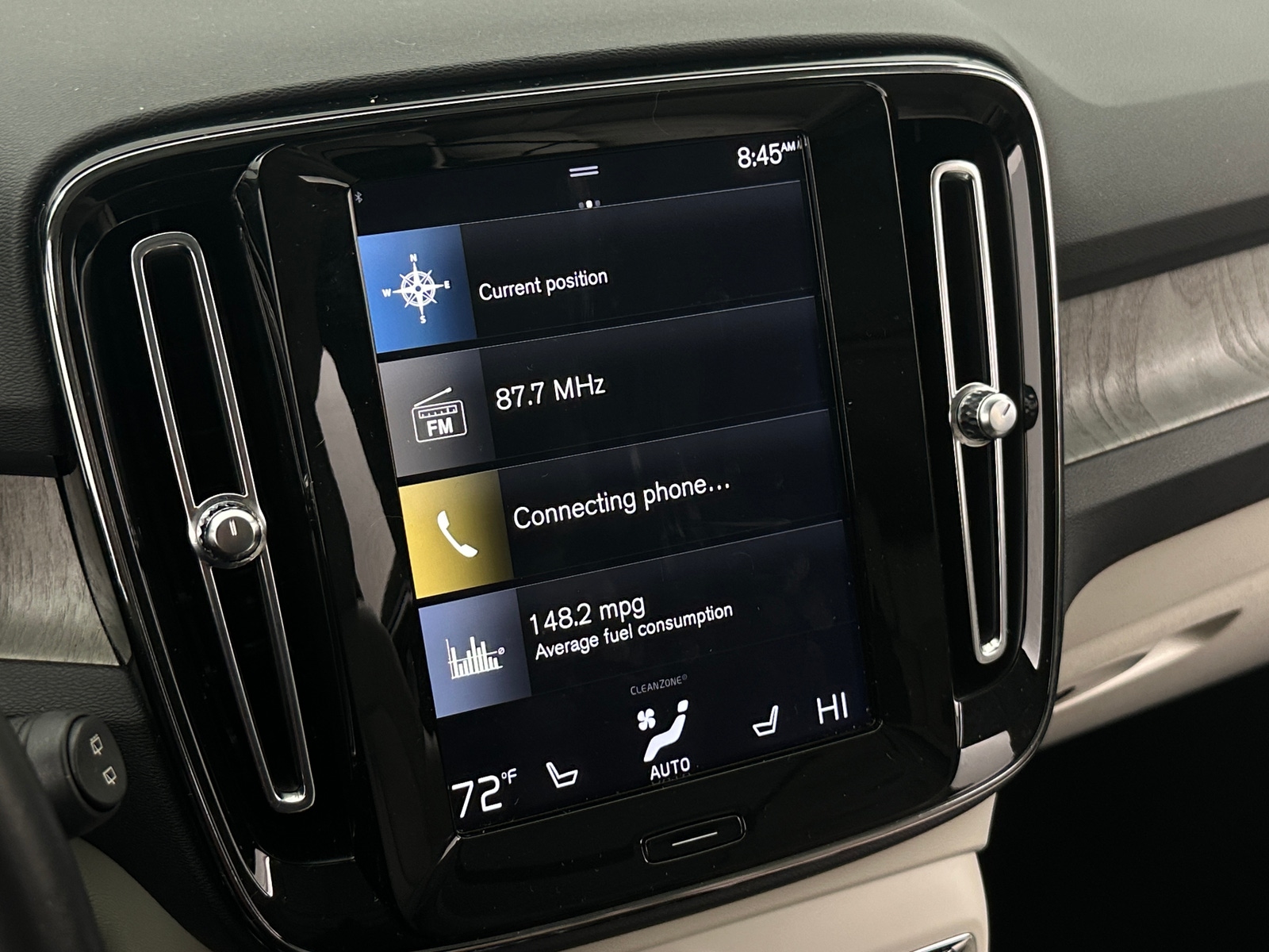 Thumbnail: 2021 Volvo XC40 - 3