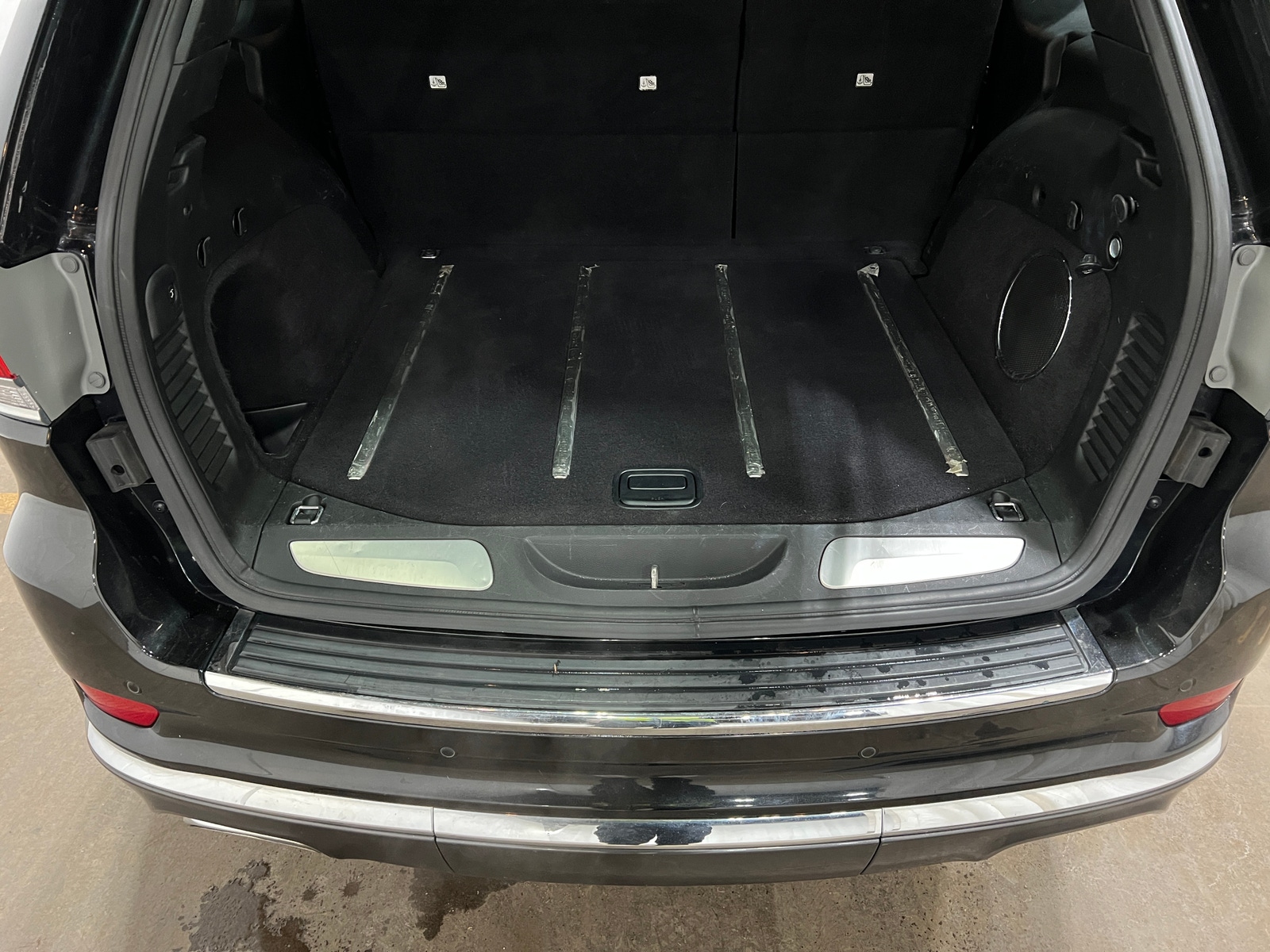 Thumbnail: 2015 Jeep Grand Cherokee - 6