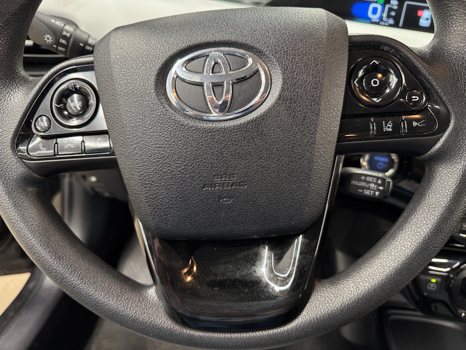 Thumbnail: 2019 Toyota Prius - 5