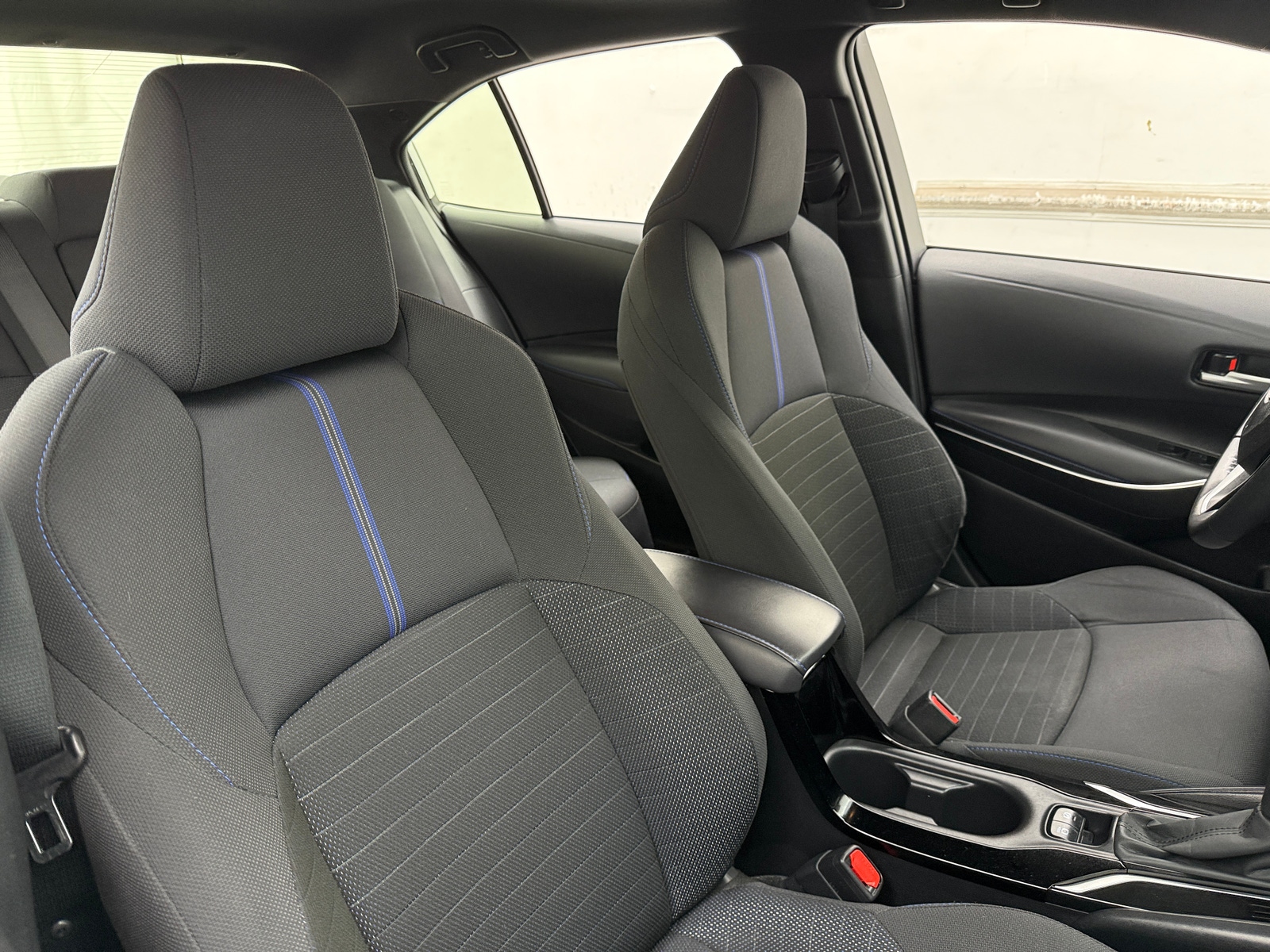 Thumbnail: 2022 Toyota Corolla - 2