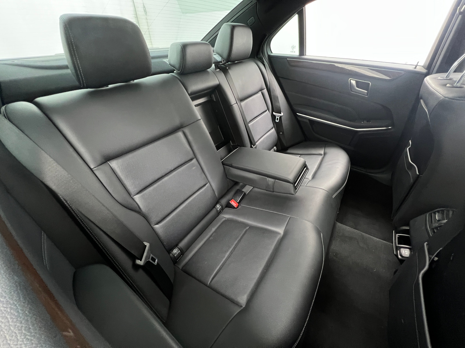 Thumbnail: 2016 Mercedes-Benz E-Class - 5