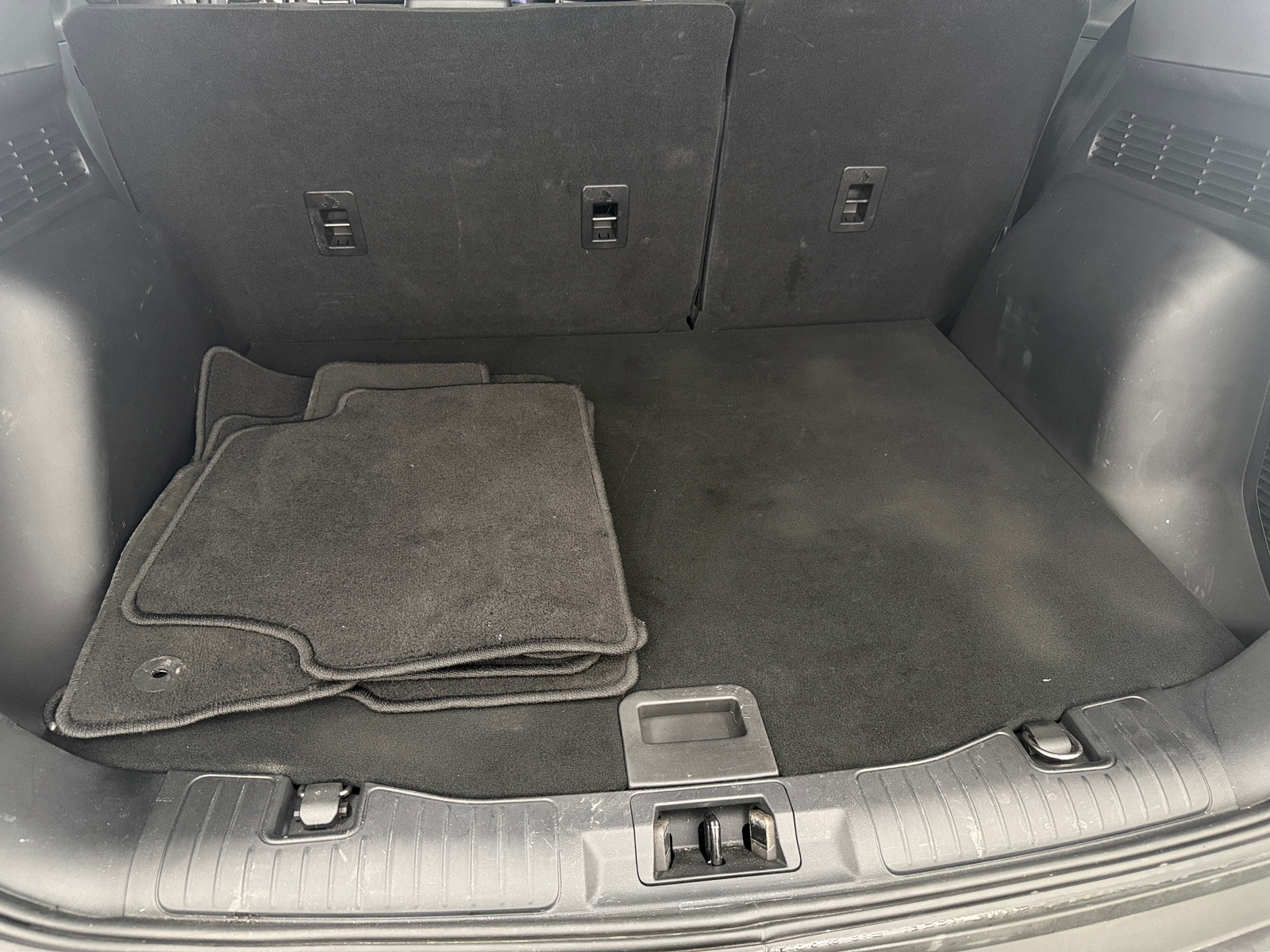 Thumbnail: 2023 Ford Escape - 7