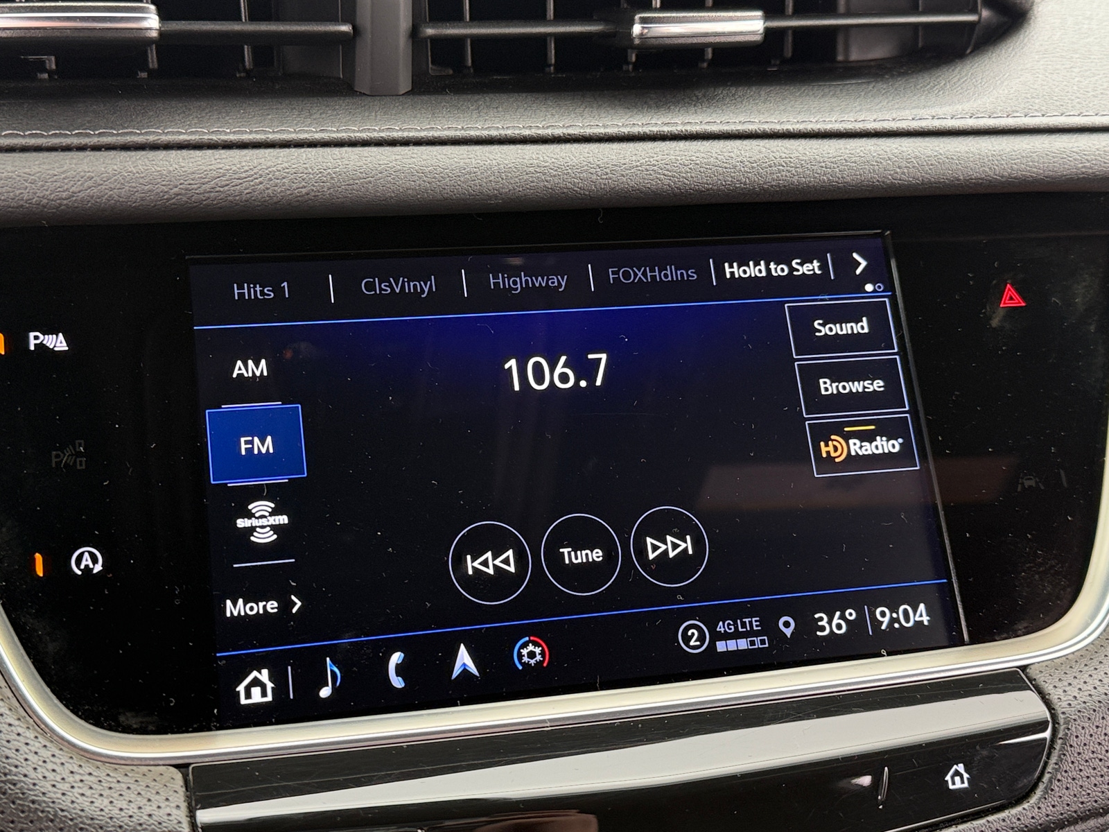 Thumbnail: 2025 Cadillac XT5 - 4