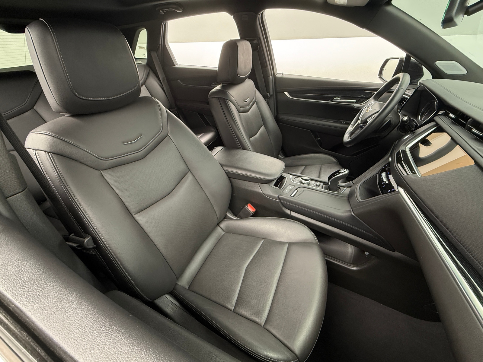 Thumbnail: 2025 Cadillac XT5 - 2