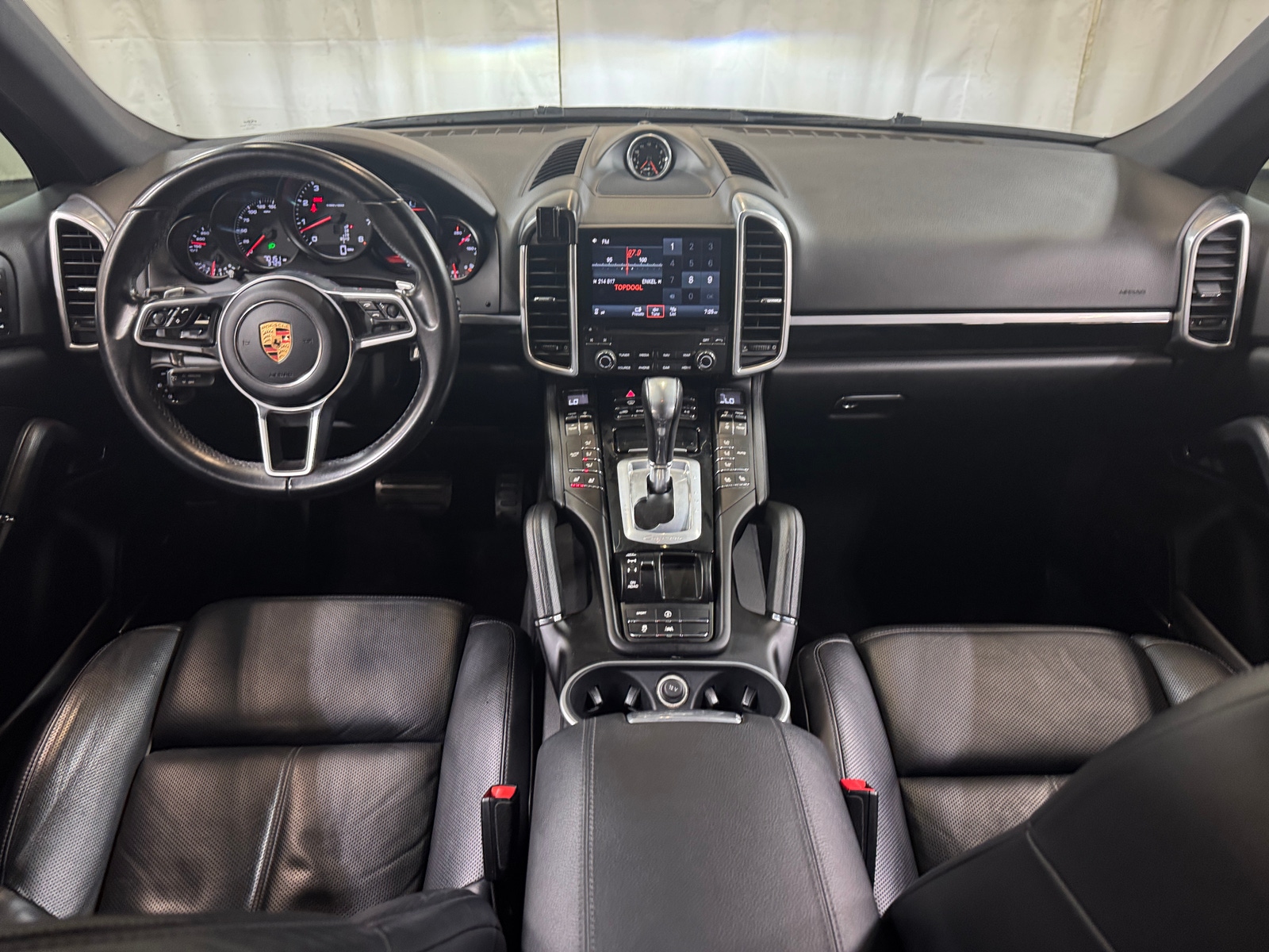 Thumbnail: 2017 Porsche Cayenne - 2