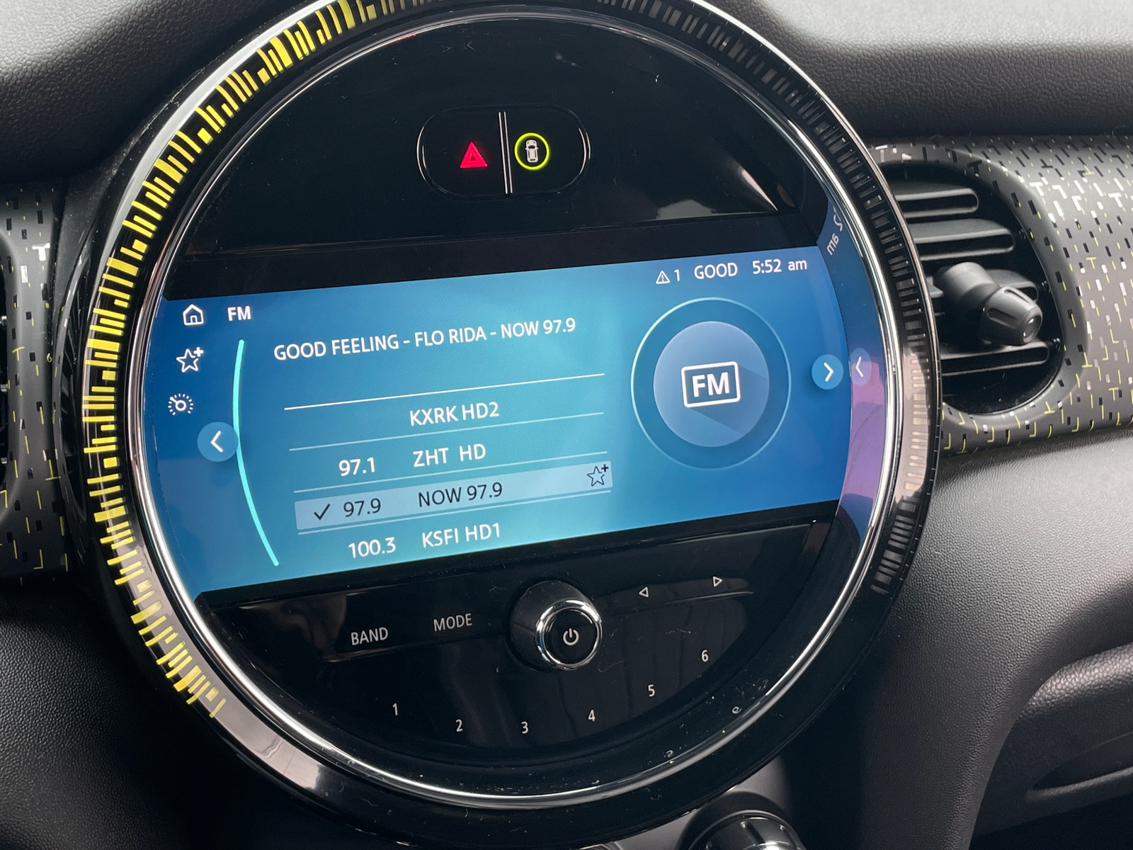 Thumbnail: 2023 MINI Cooper Hardtop - 3