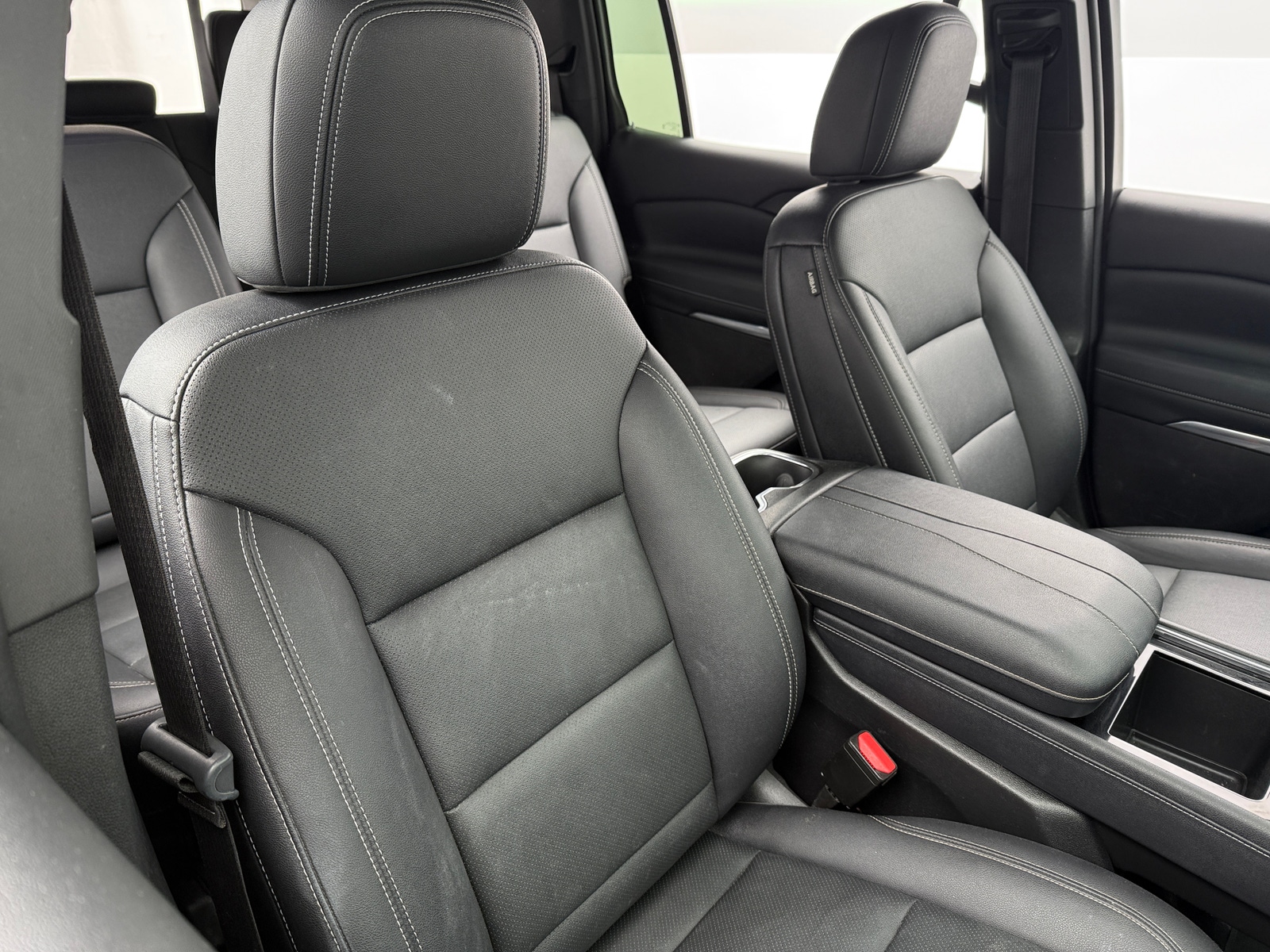 Thumbnail: 2025 Chevrolet Traverse - 2