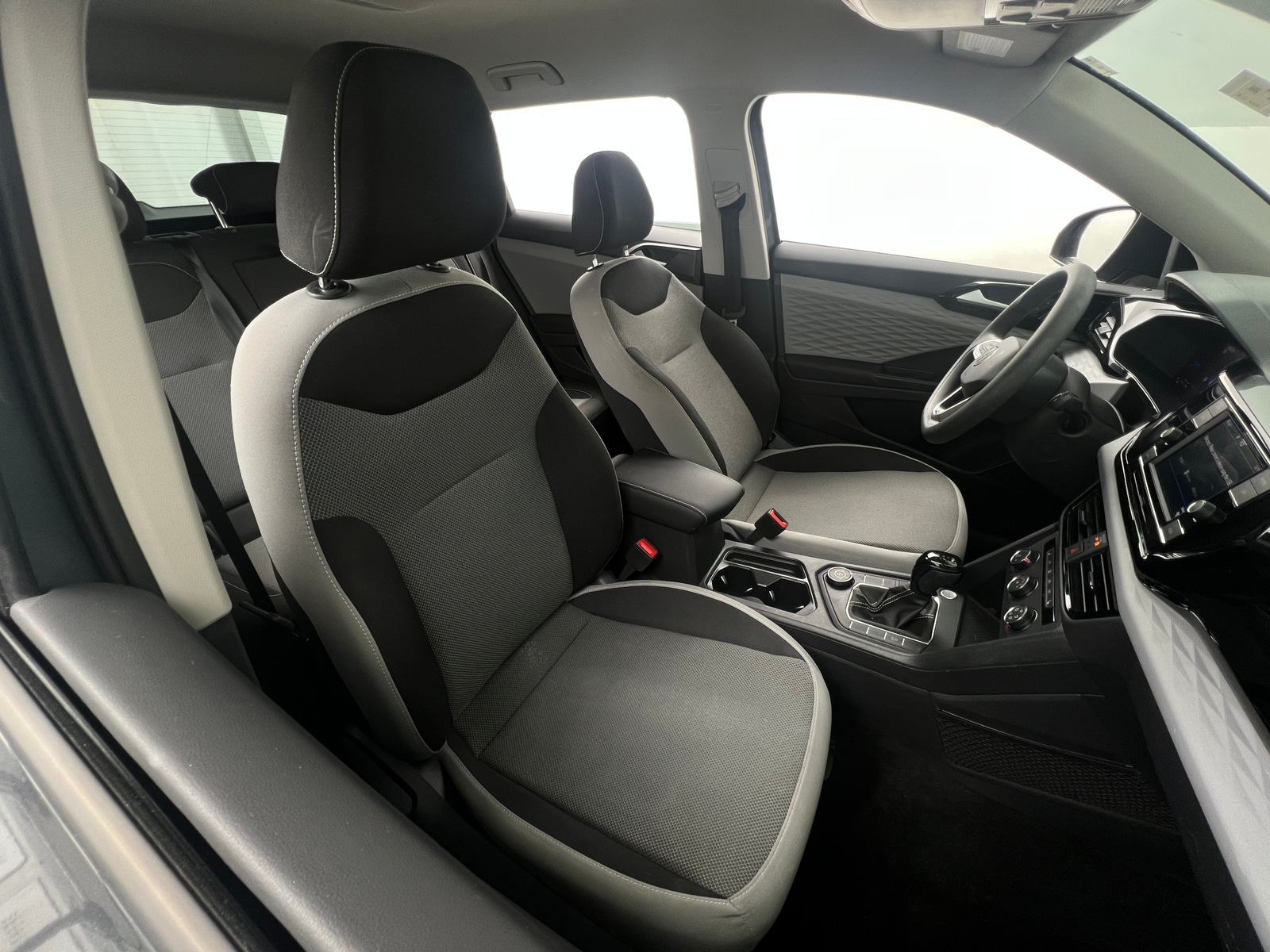 Thumbnail: 2022 Volkswagen Taos - 2