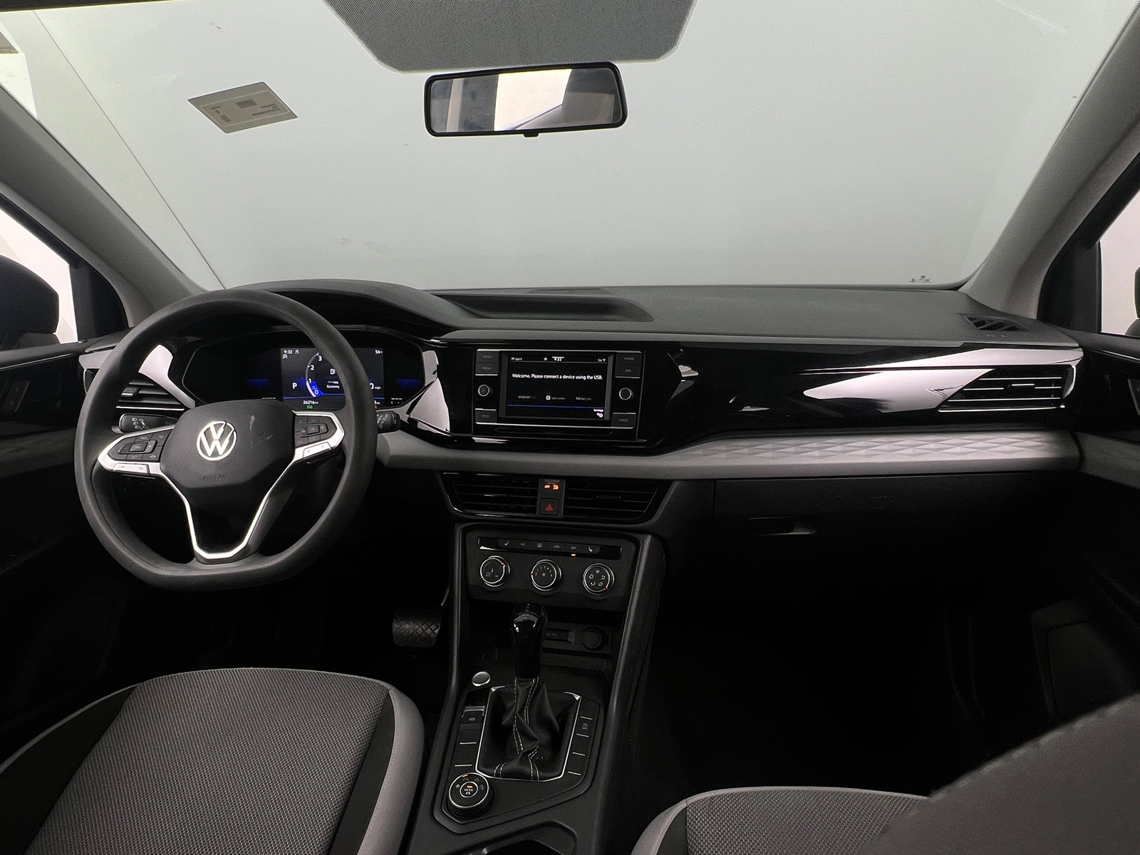 Thumbnail: 2022 Volkswagen Taos - 3