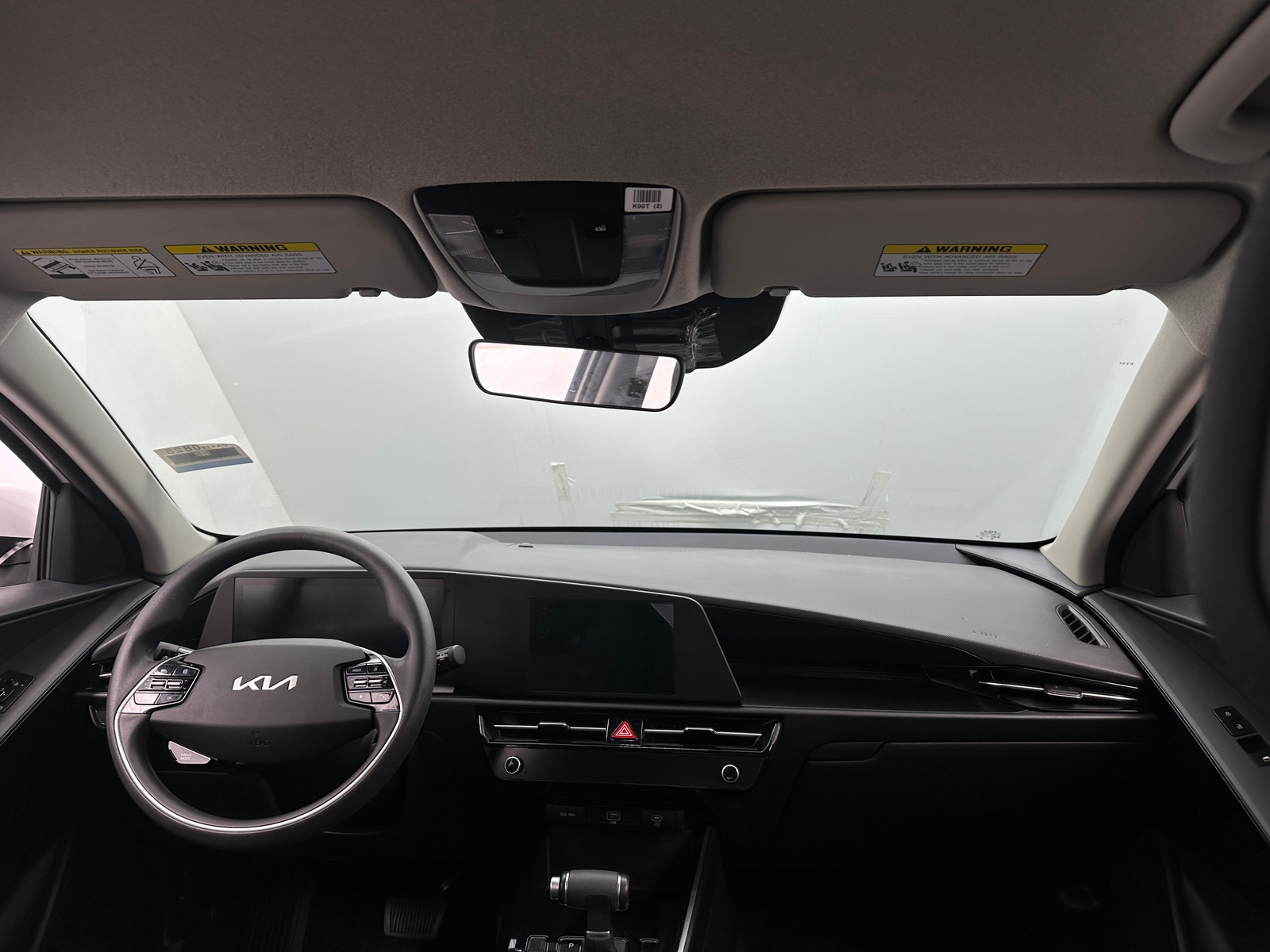 Thumbnail: 2024 Kia Niro - 3