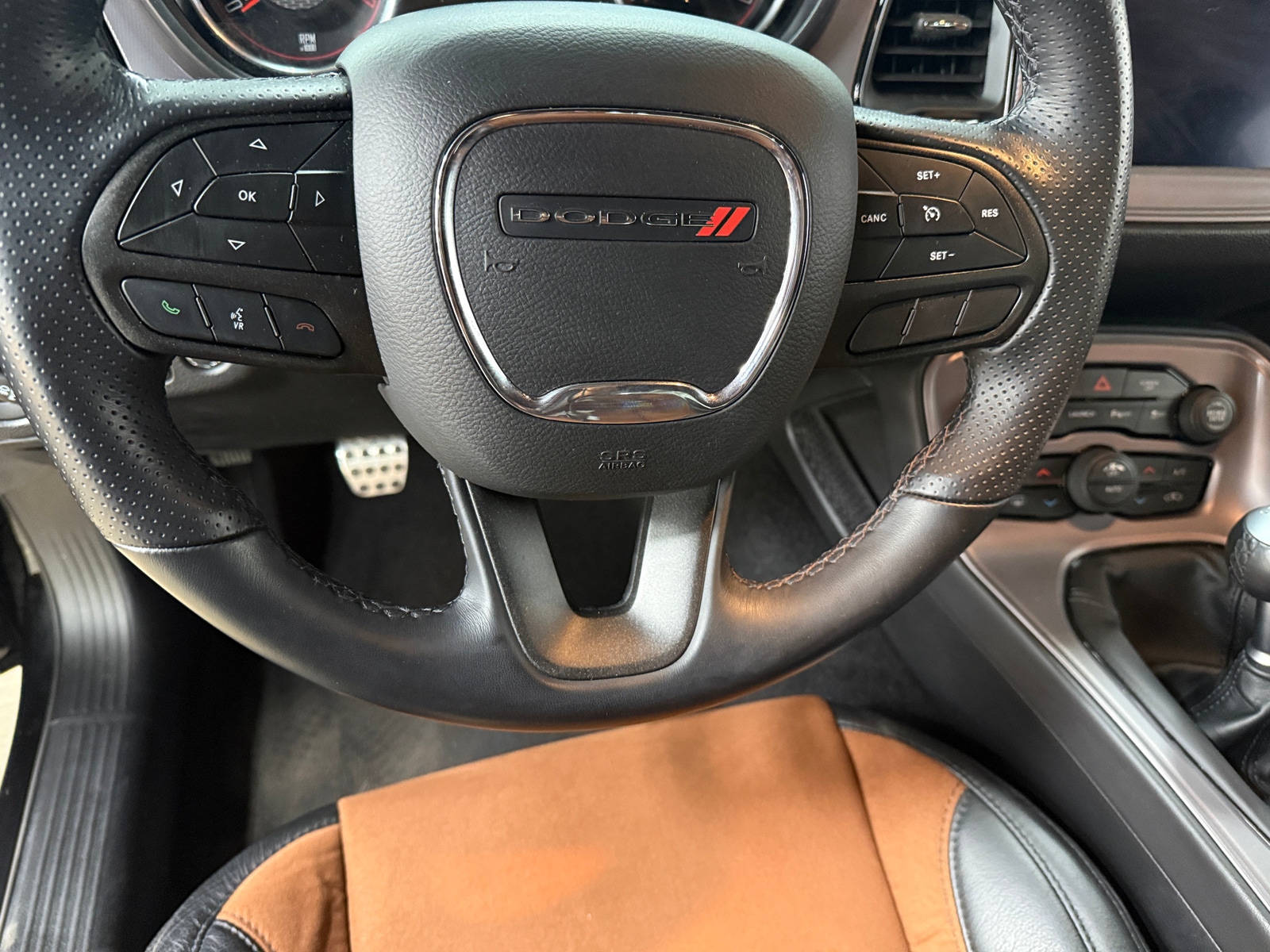 Thumbnail: 2023 Dodge Challenger - 4