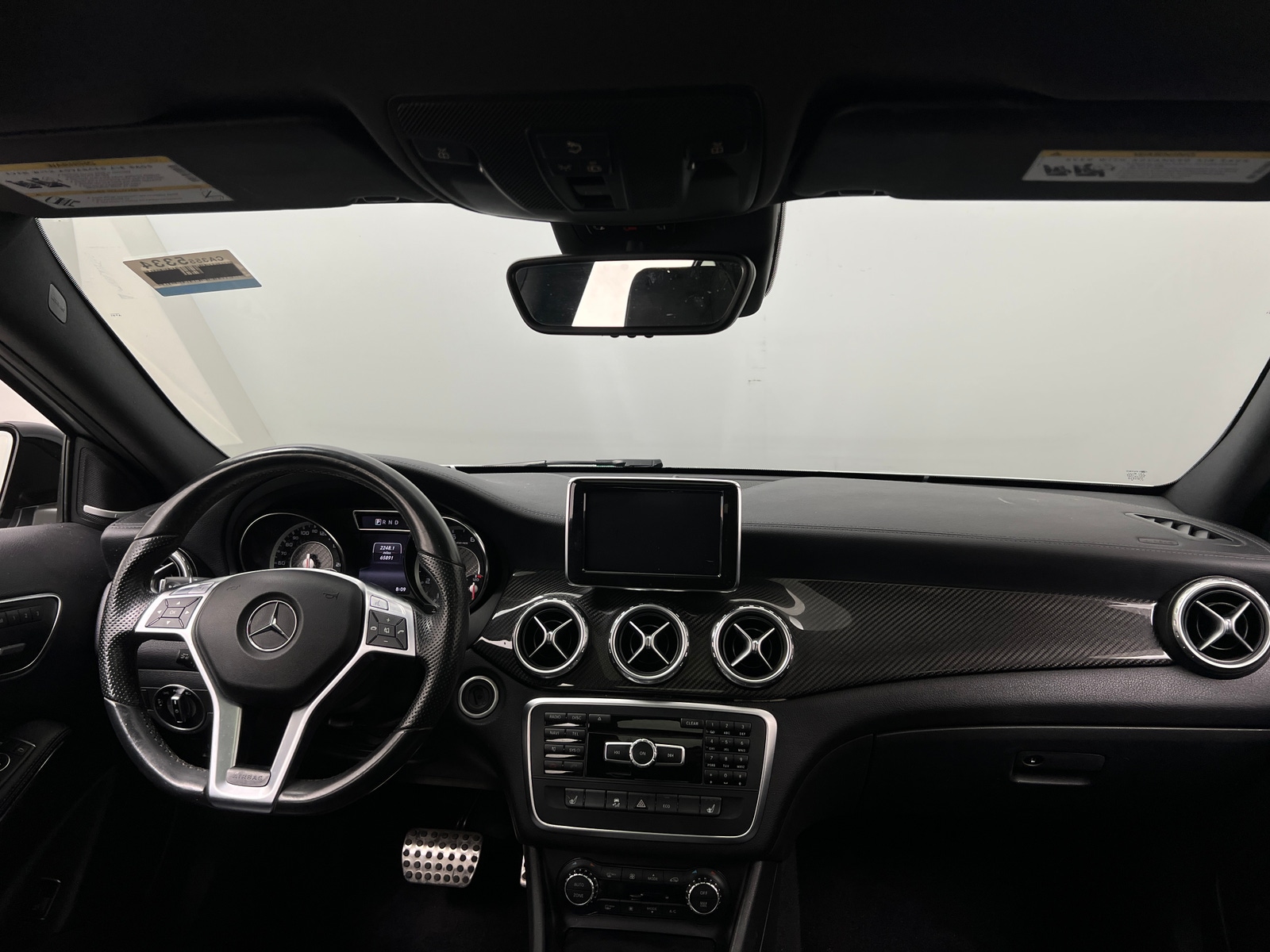 Thumbnail: 2015 Mercedes-Benz GLA - 2