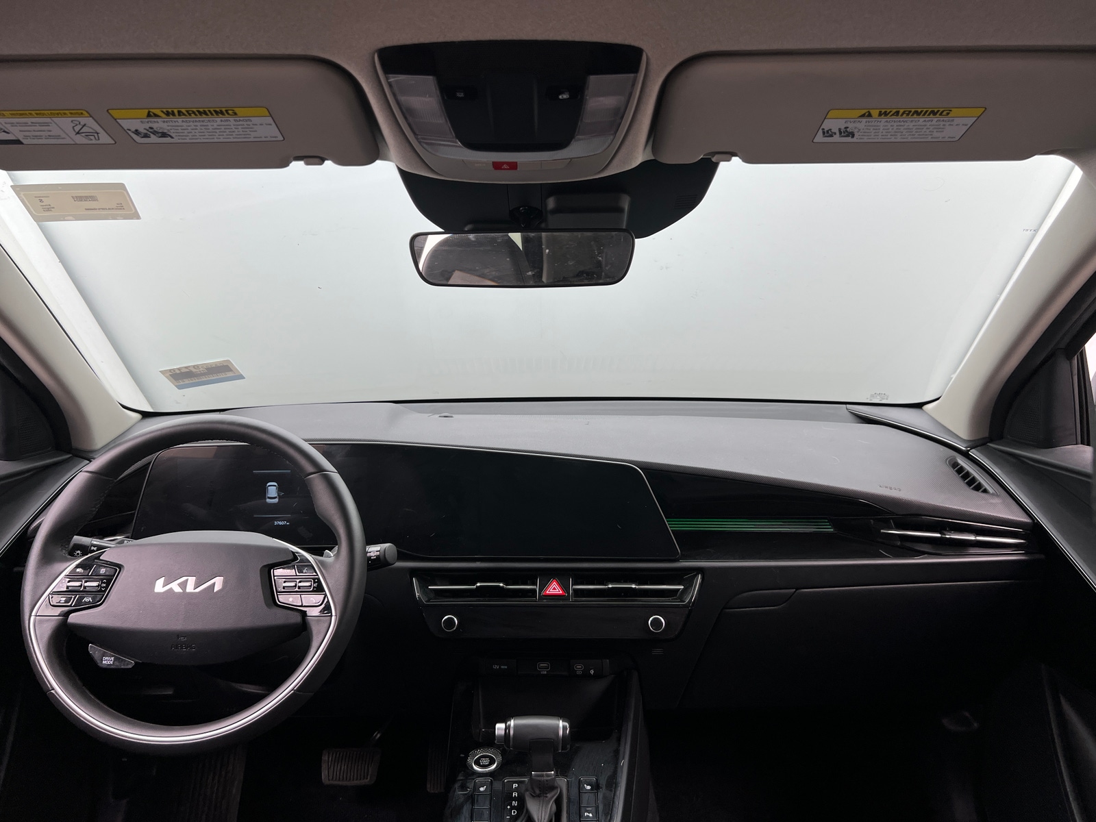 Thumbnail: 2023 Kia Niro - 3