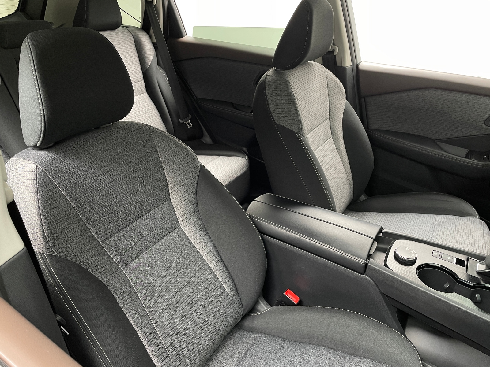 Thumbnail: 2023 Nissan Rogue - 2