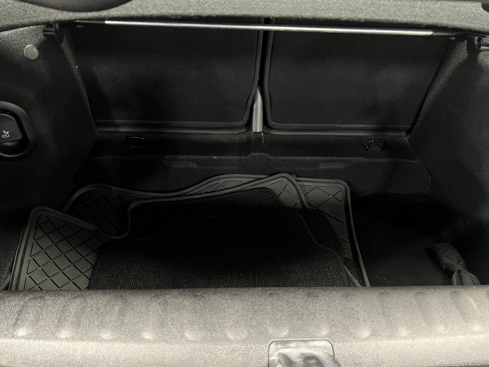 Thumbnail: 2019 MINI Cooper Convertible - 5