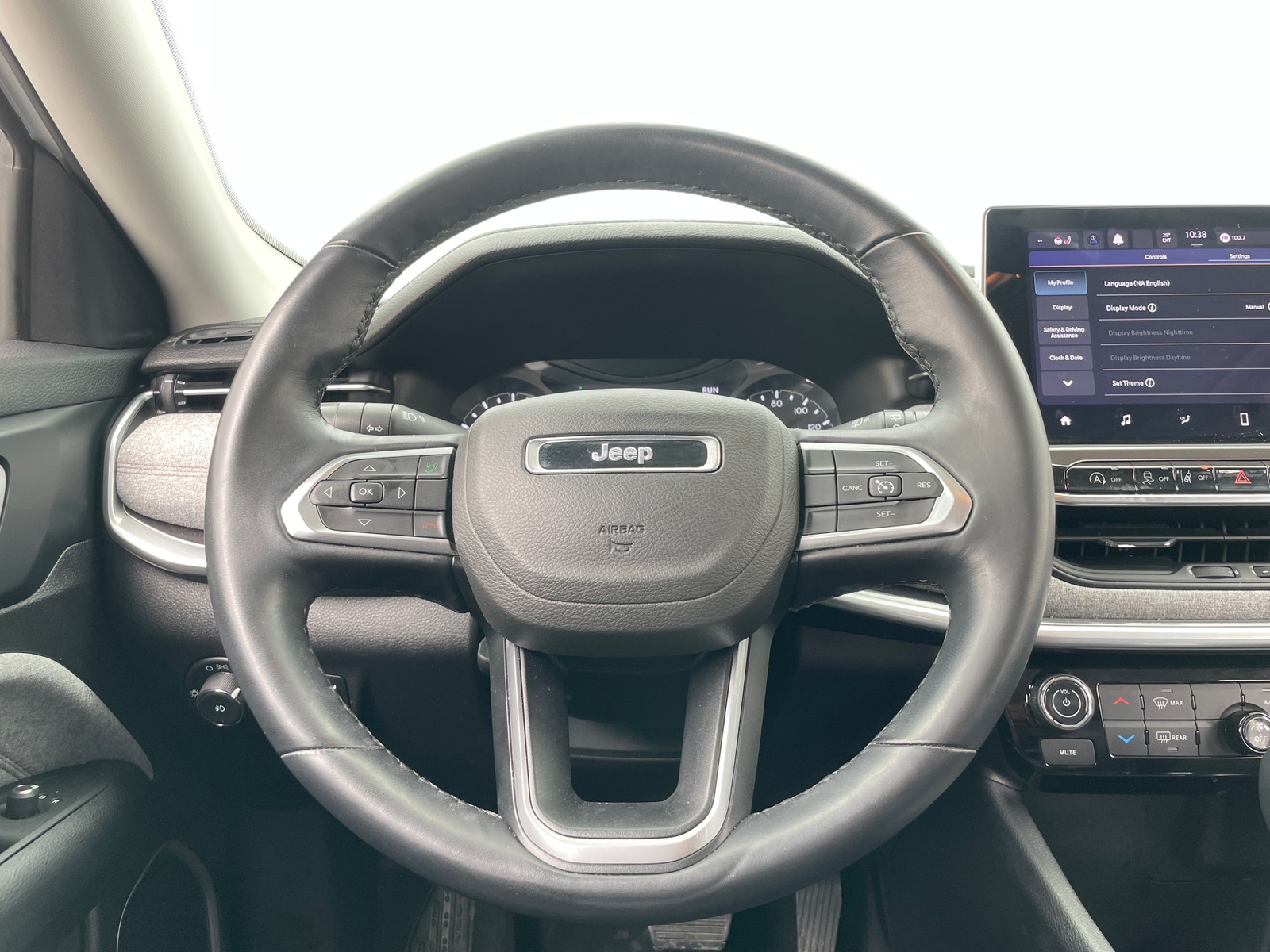 Thumbnail: 2022 Jeep Compass - 4