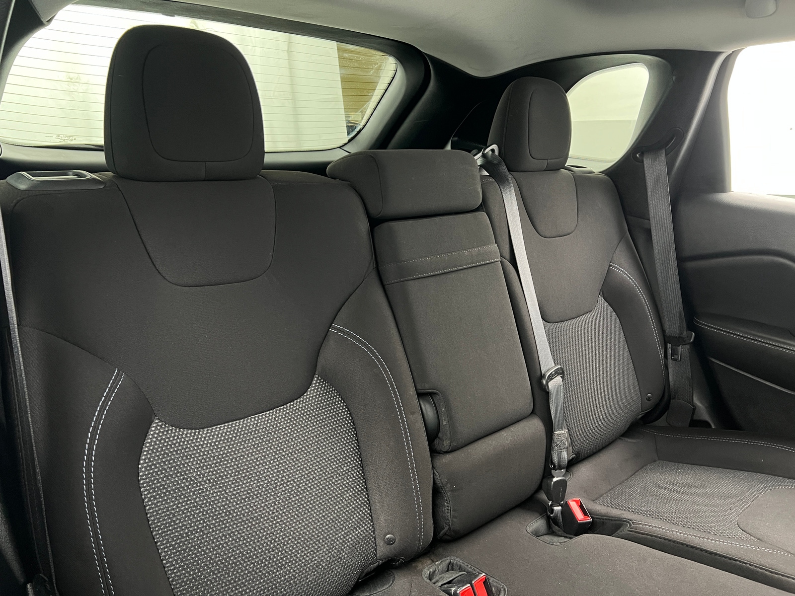 Thumbnail: 2019 Jeep Cherokee - 6