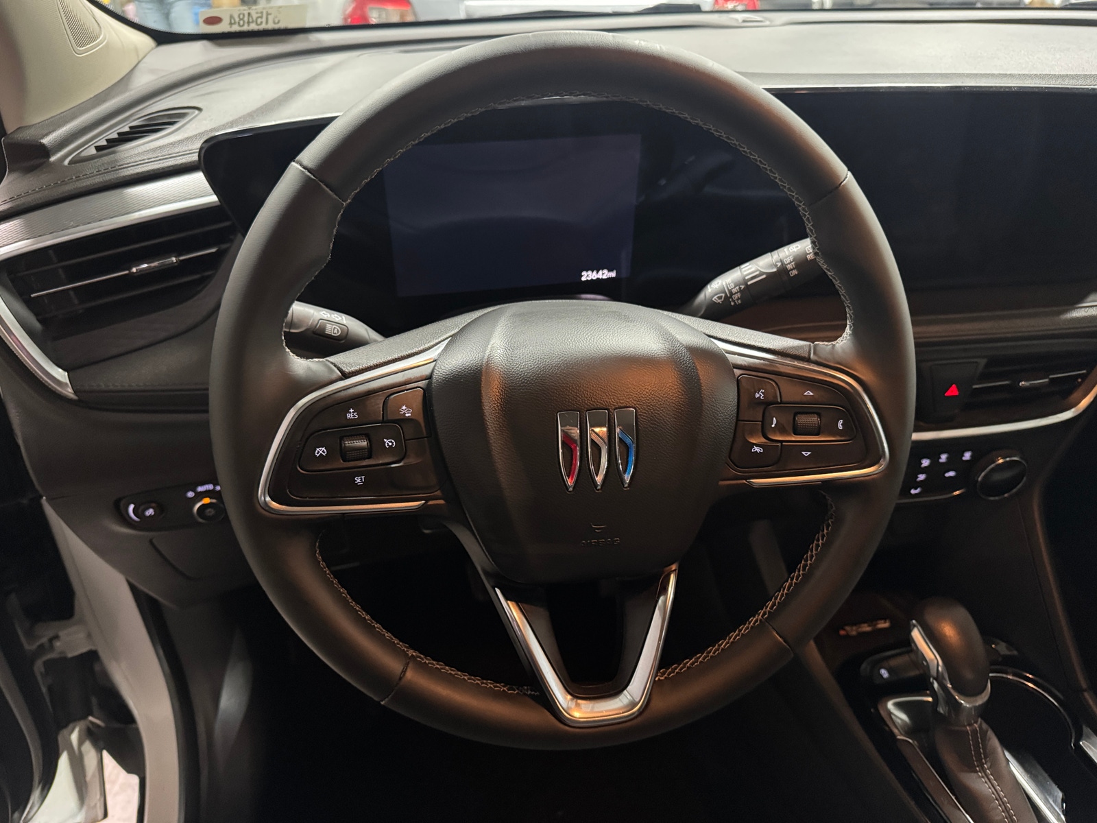 Thumbnail: 2024 Buick Encore GX - 4