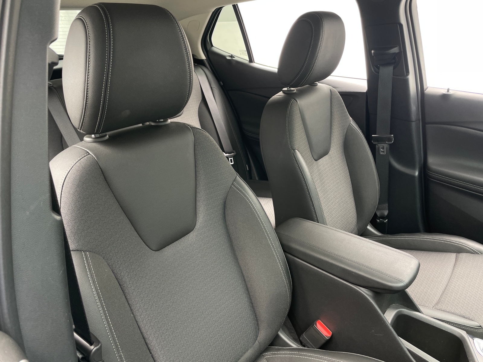 Thumbnail: 2025 Buick Encore GX - 2