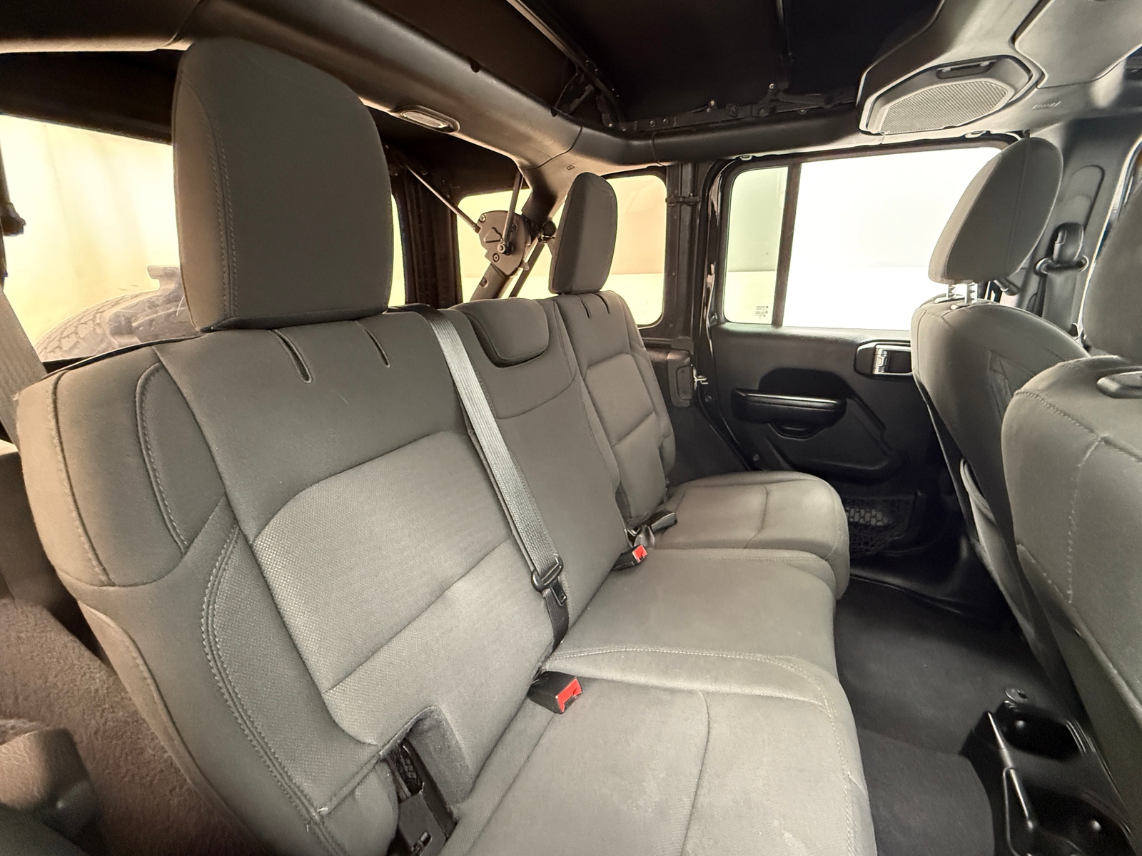 Thumbnail: 2019 Jeep Wrangler - 6