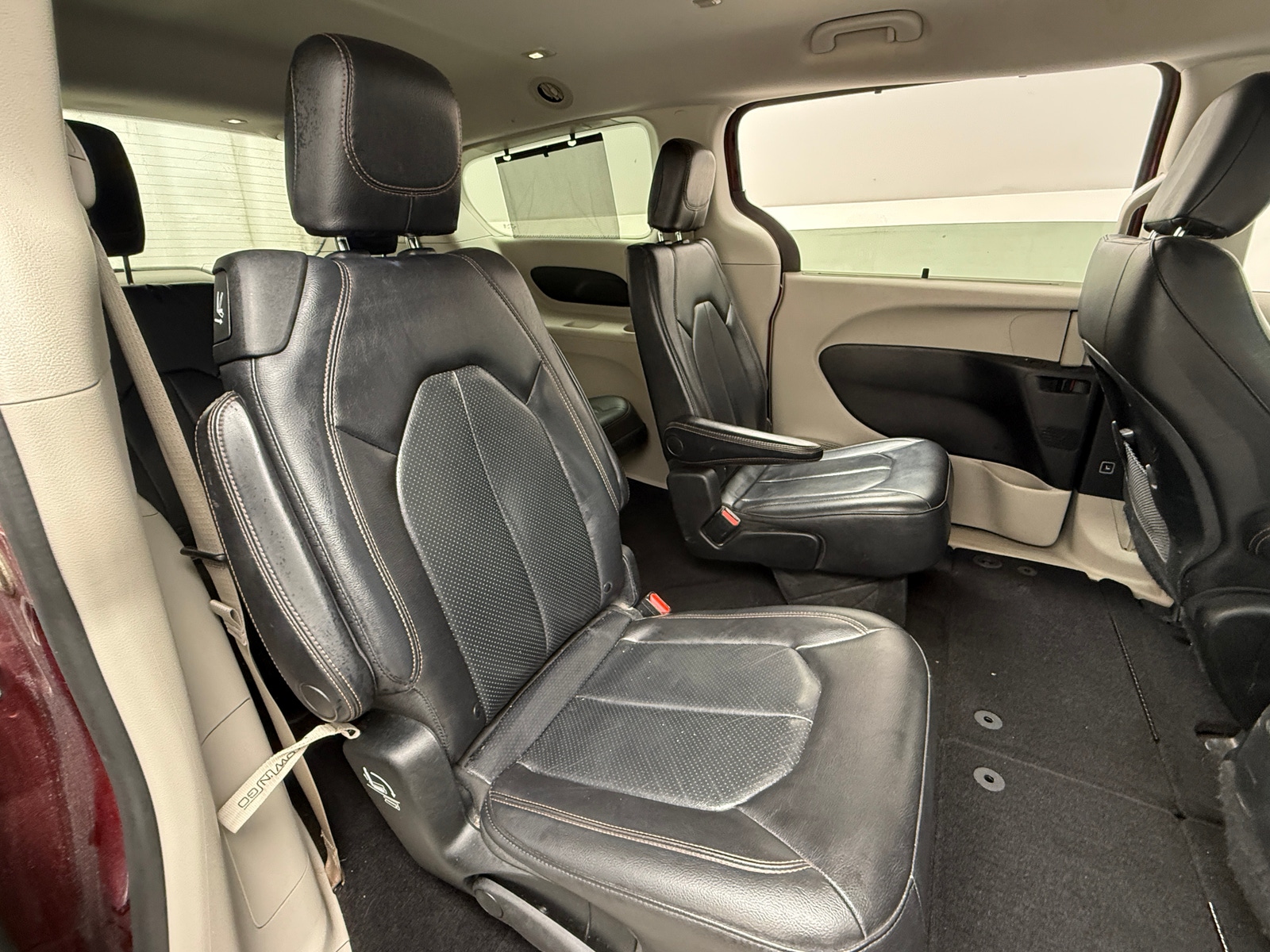 Thumbnail: 2019 Chrysler Pacifica - 5