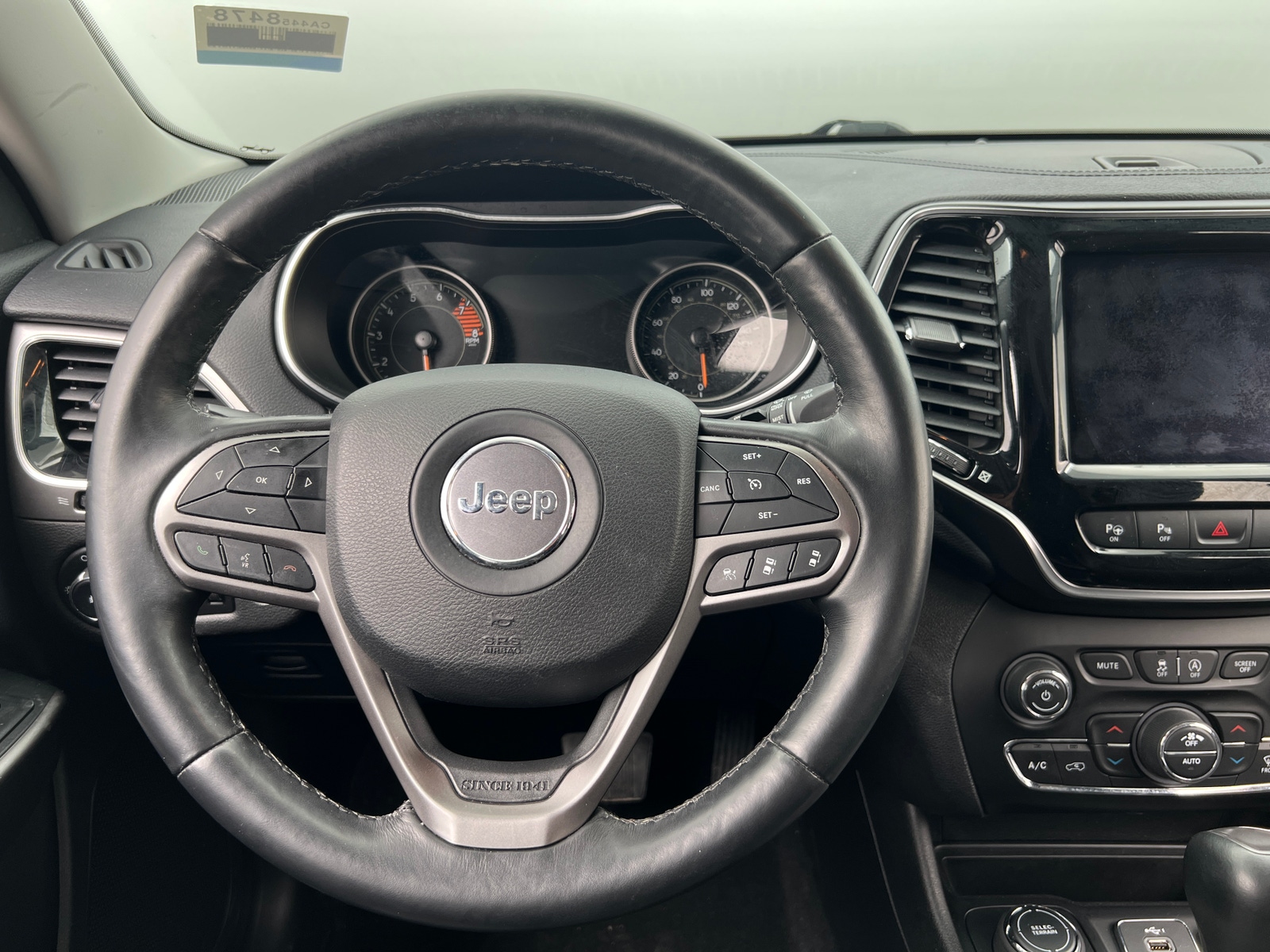 Thumbnail: 2019 Jeep Cherokee - 4