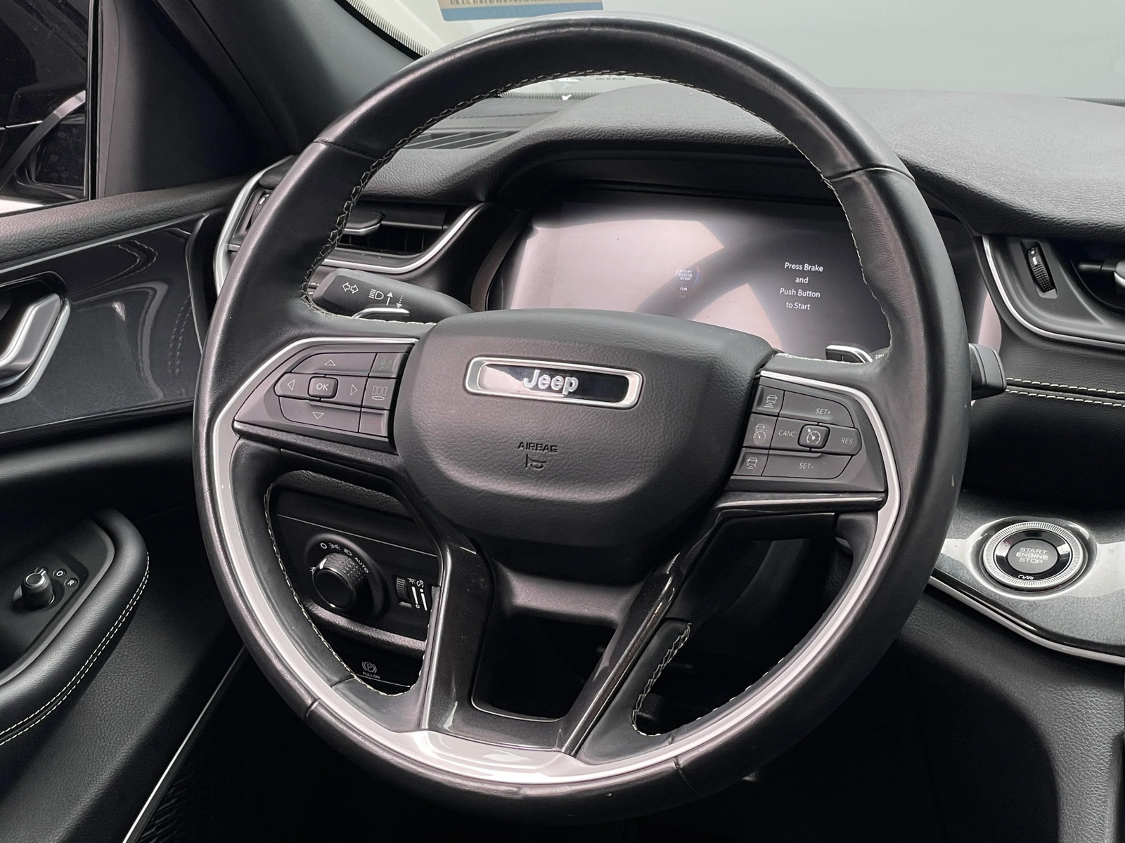 Thumbnail: 2021 Jeep Grand Cherokee L - 4