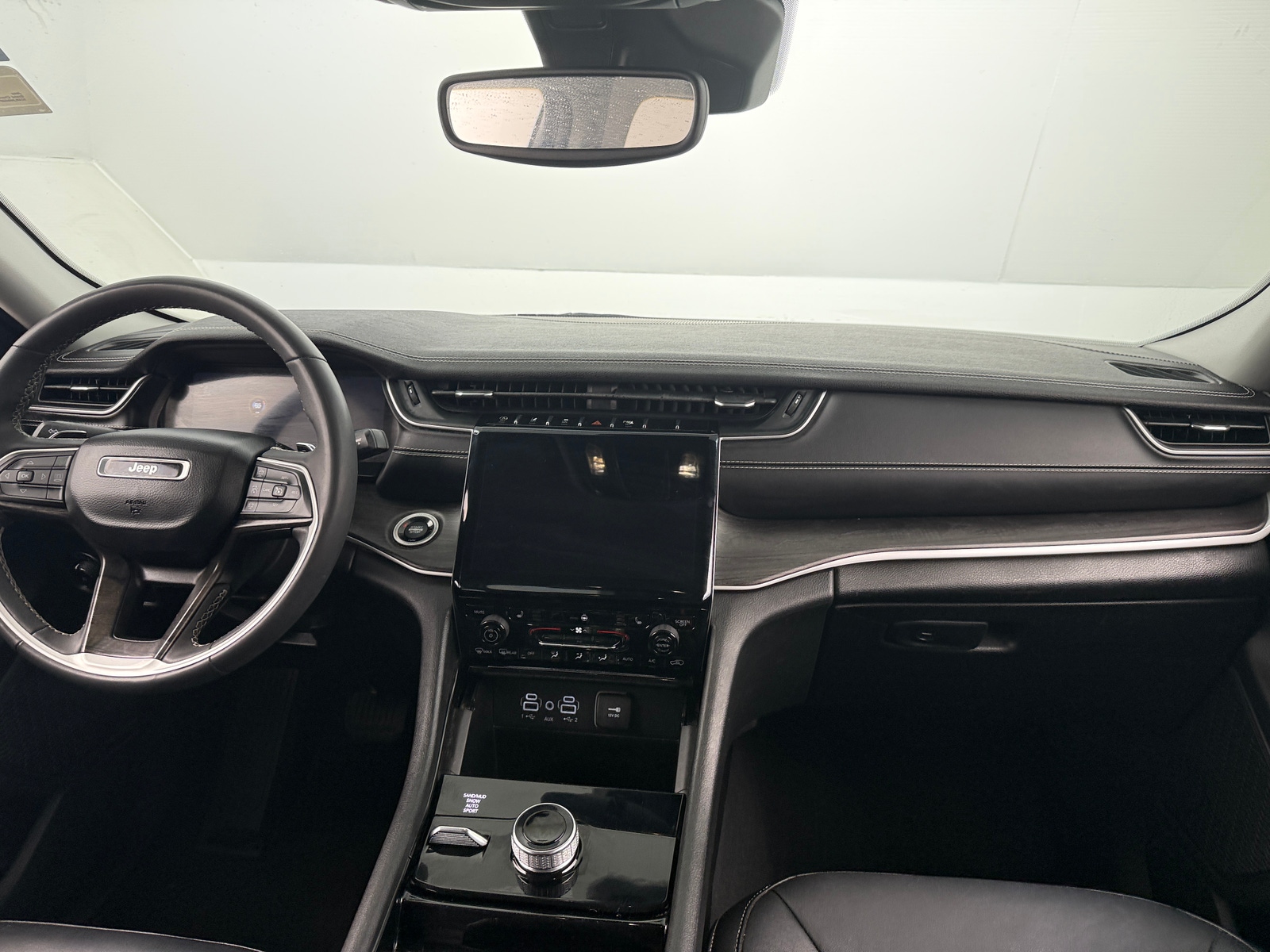 Thumbnail: 2023 Jeep Grand Cherokee - 2