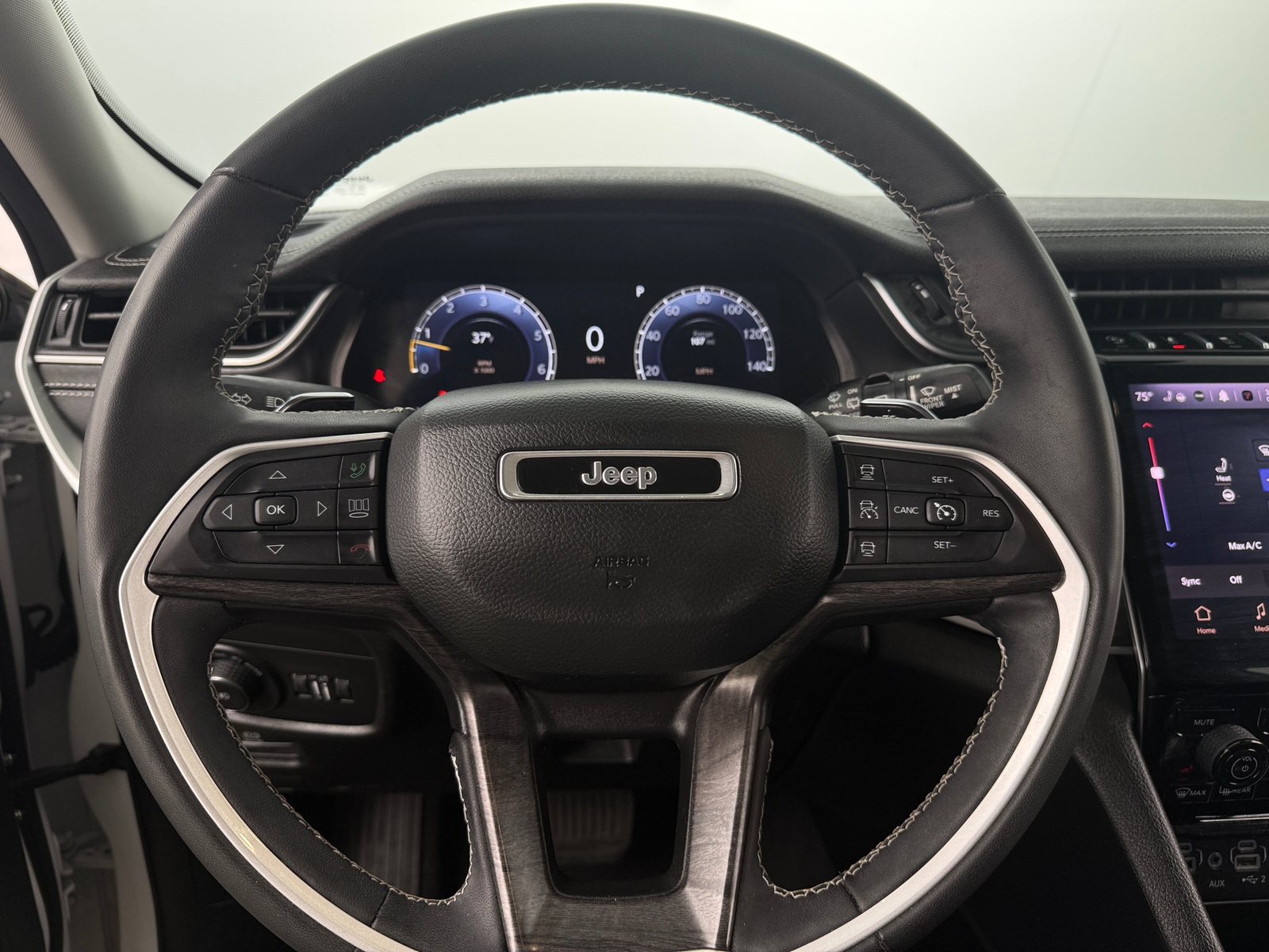 Thumbnail: 2023 Jeep Grand Cherokee - 4