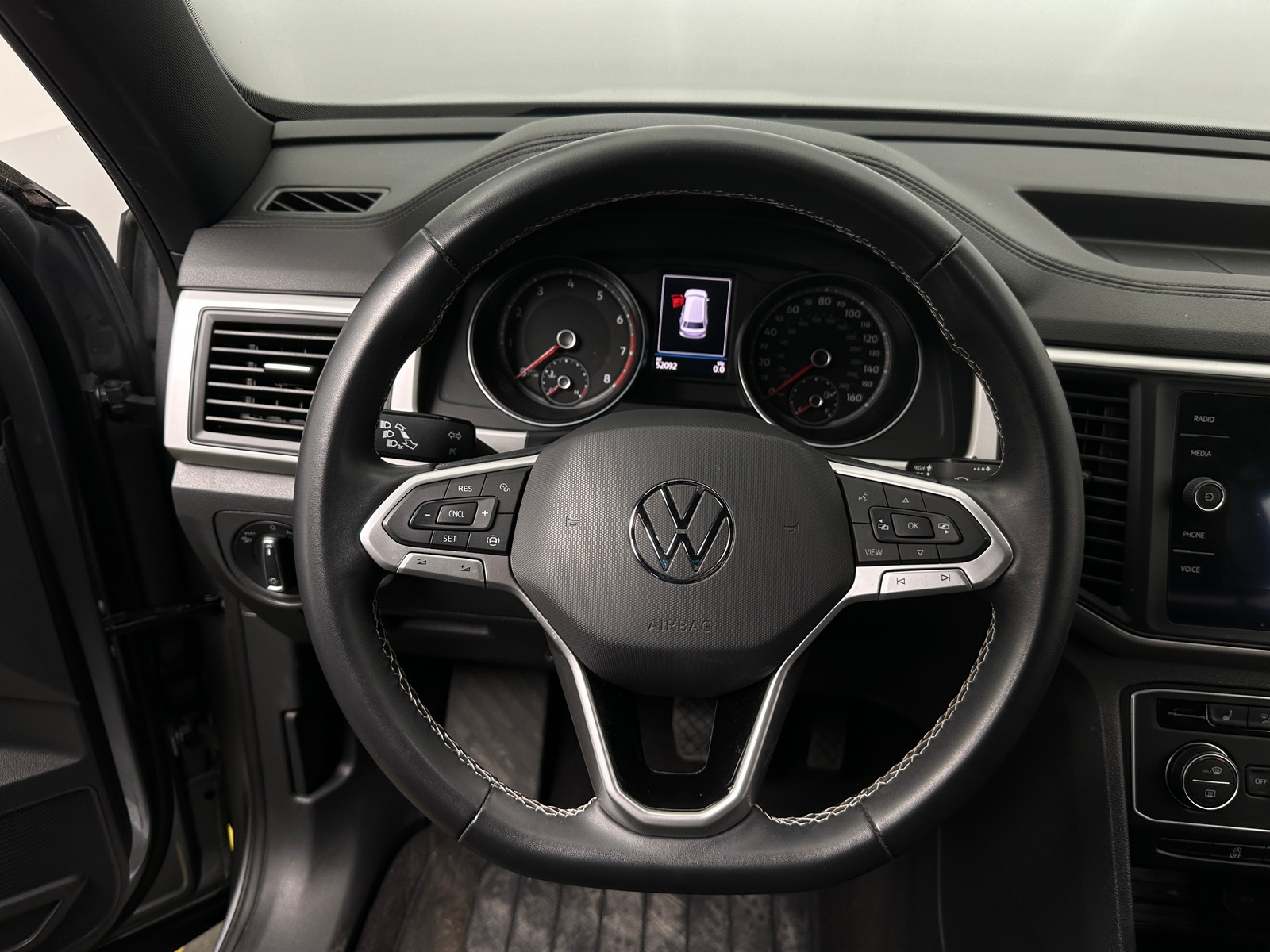 Thumbnail: 2021 Volkswagen Atlas - 4