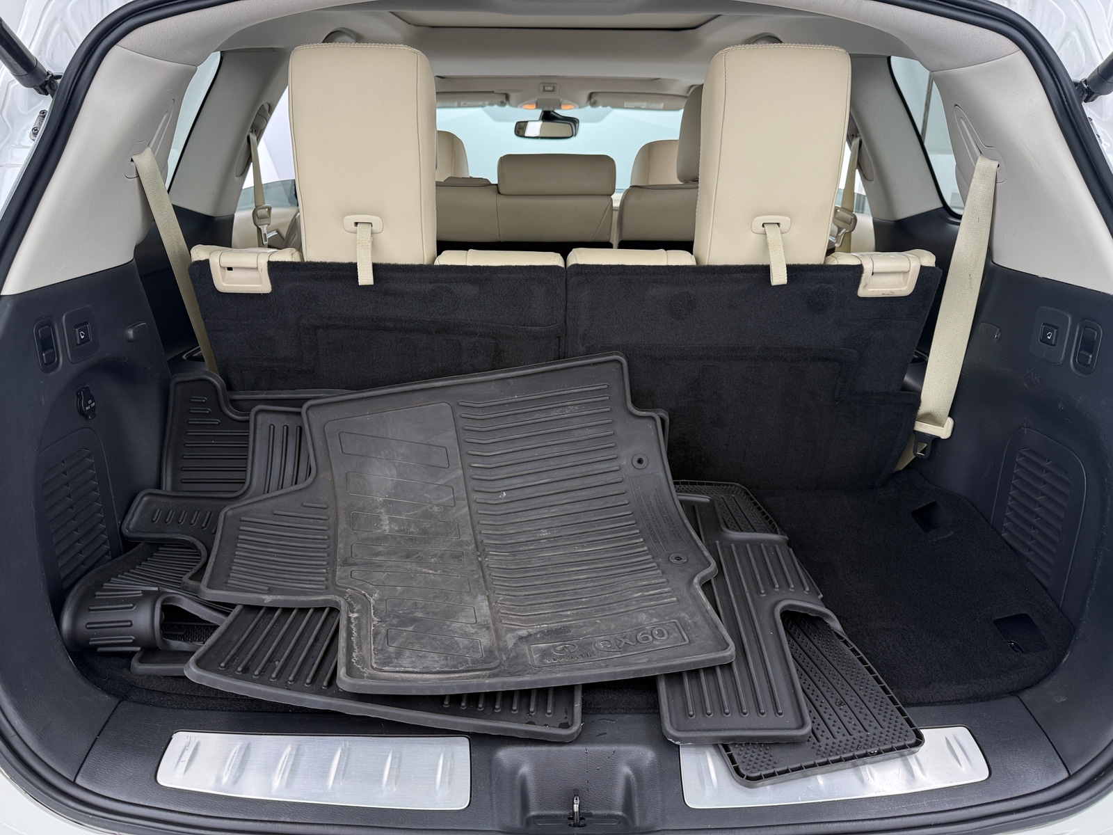 Thumbnail: 2019 INFINITI QX60 - 6