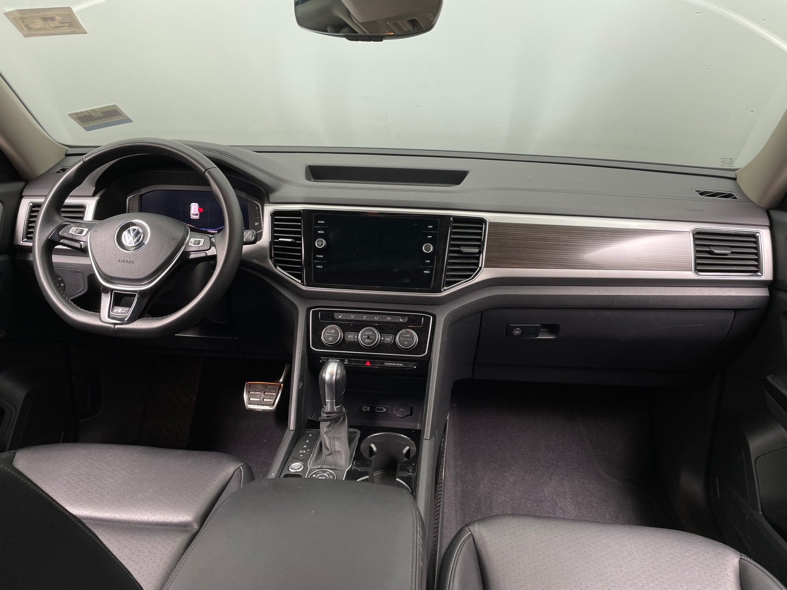 Thumbnail: 2019 Volkswagen Atlas - 2