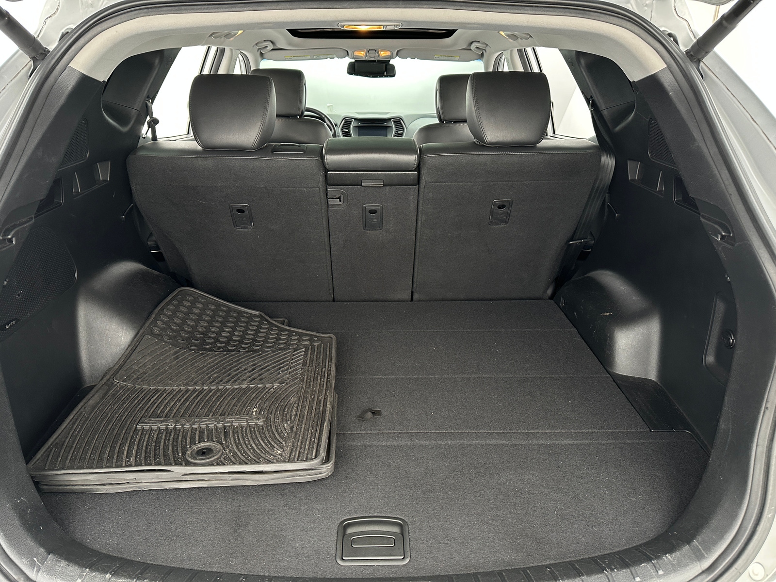 Thumbnail: 2017 Hyundai Santa Fe - 6