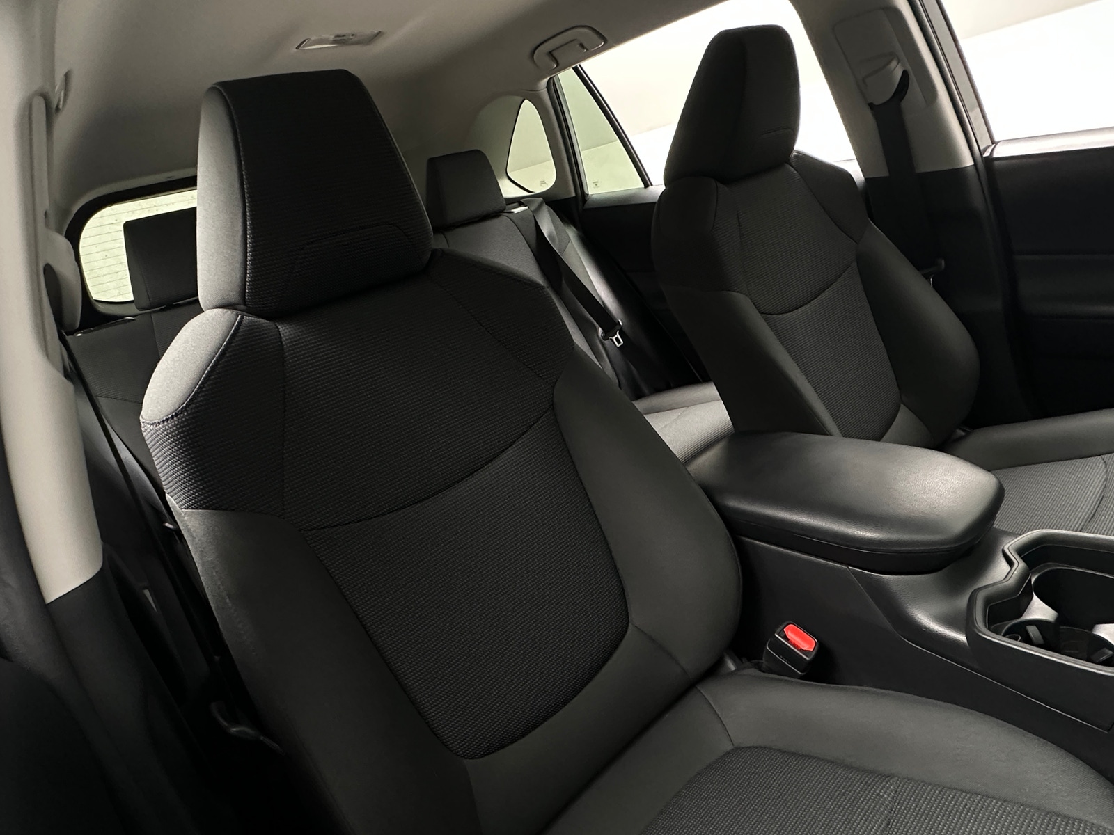 Thumbnail: 2021 Toyota RAV4 - 2