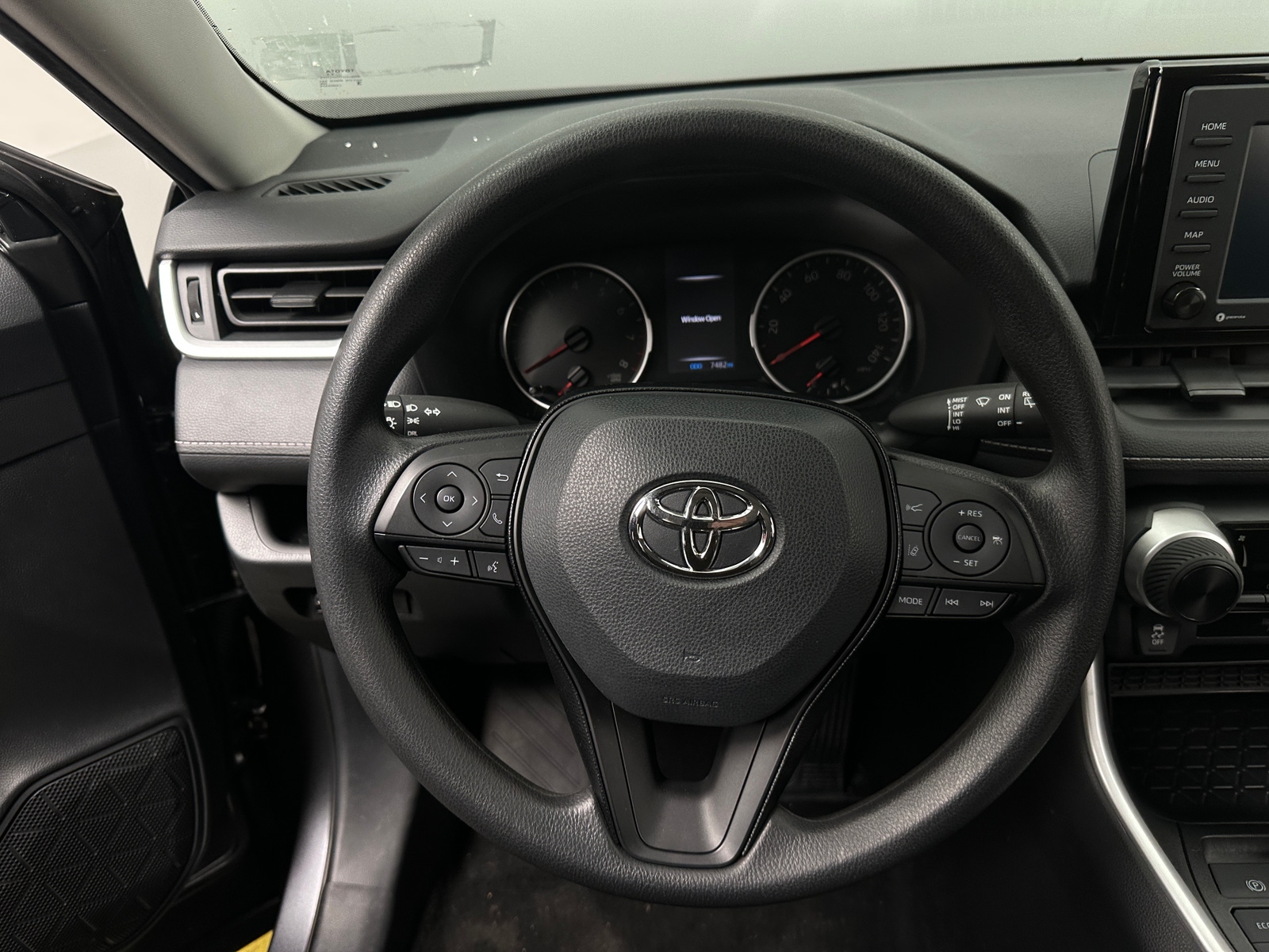 Thumbnail: 2021 Toyota RAV4 - 5