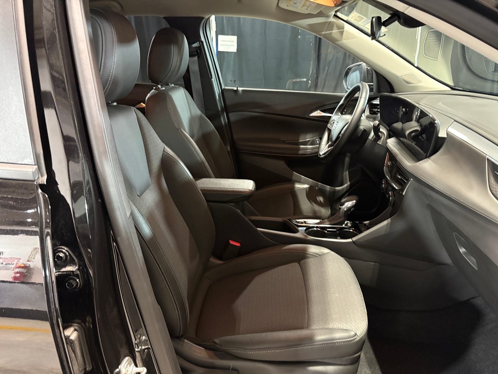 Thumbnail: 2025 Buick Encore GX - 2