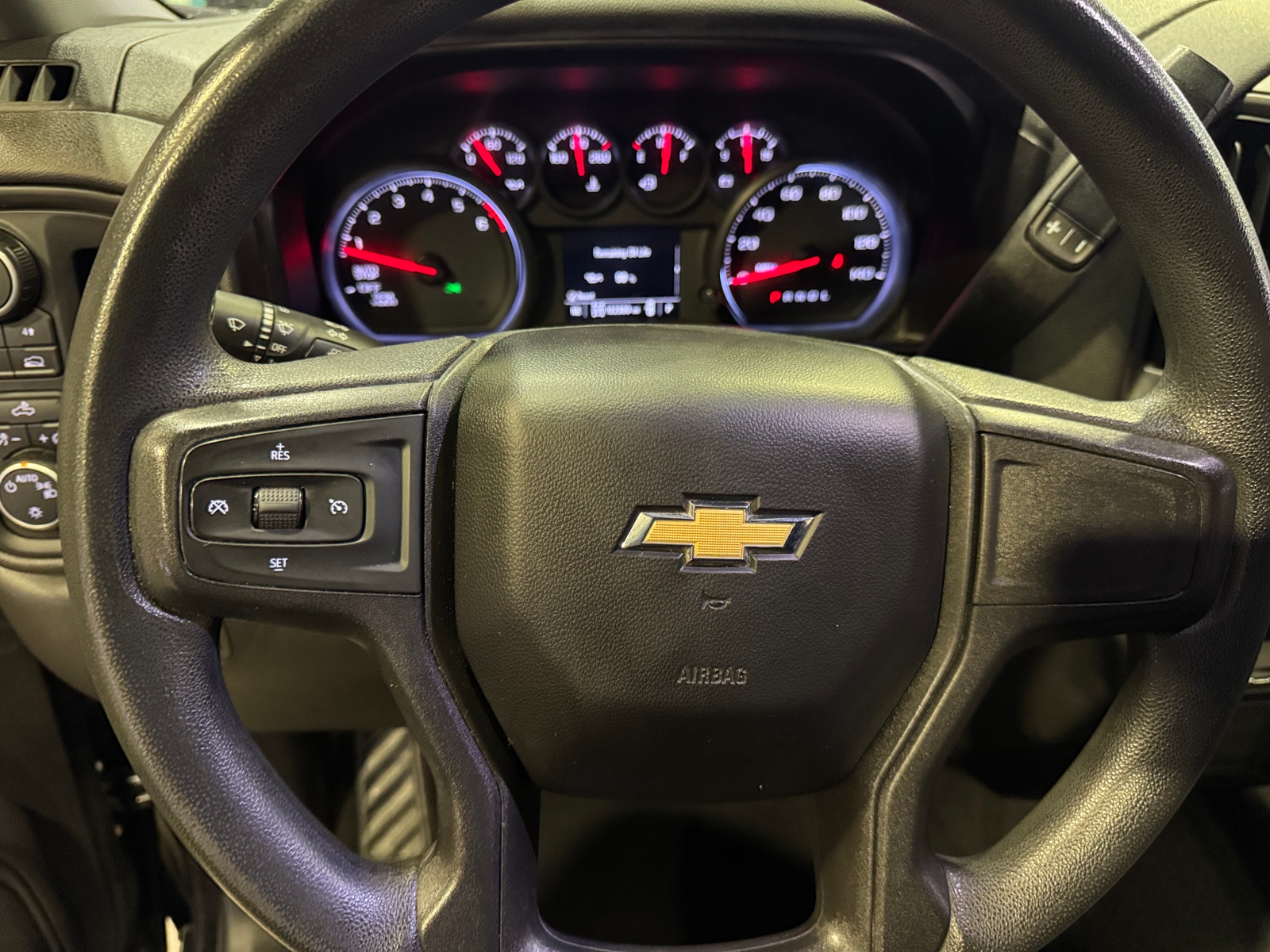 Thumbnail: 2021 Chevrolet Silverado 1500 - 5