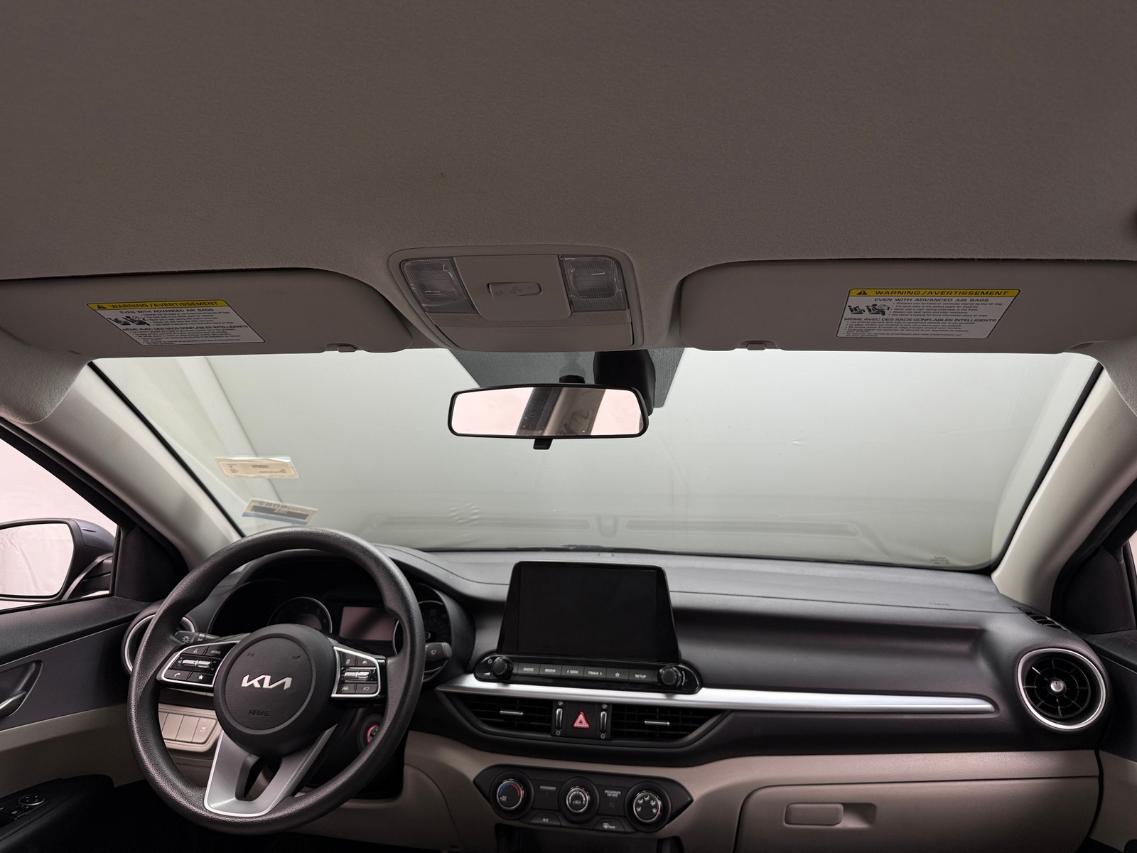 Thumbnail: 2022 Kia Forte - 3