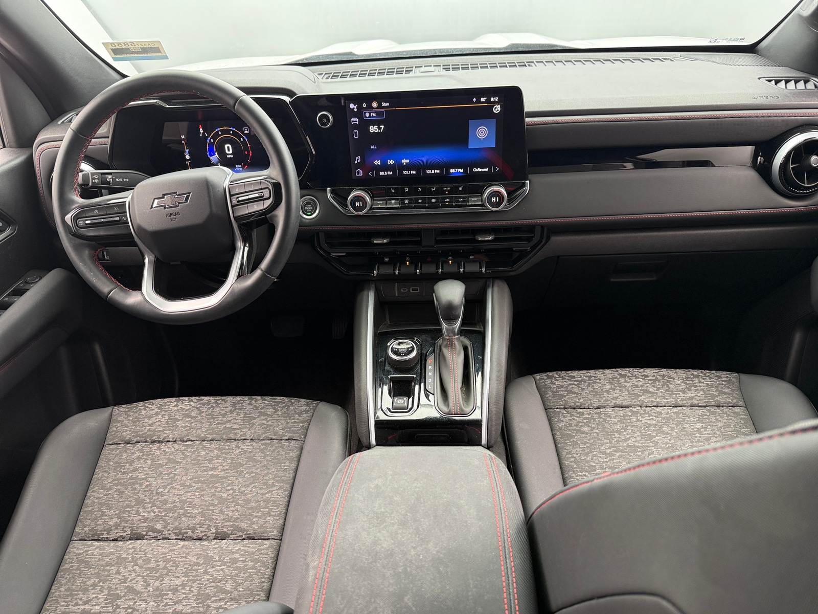 Thumbnail: 2023 Chevrolet Colorado - 3