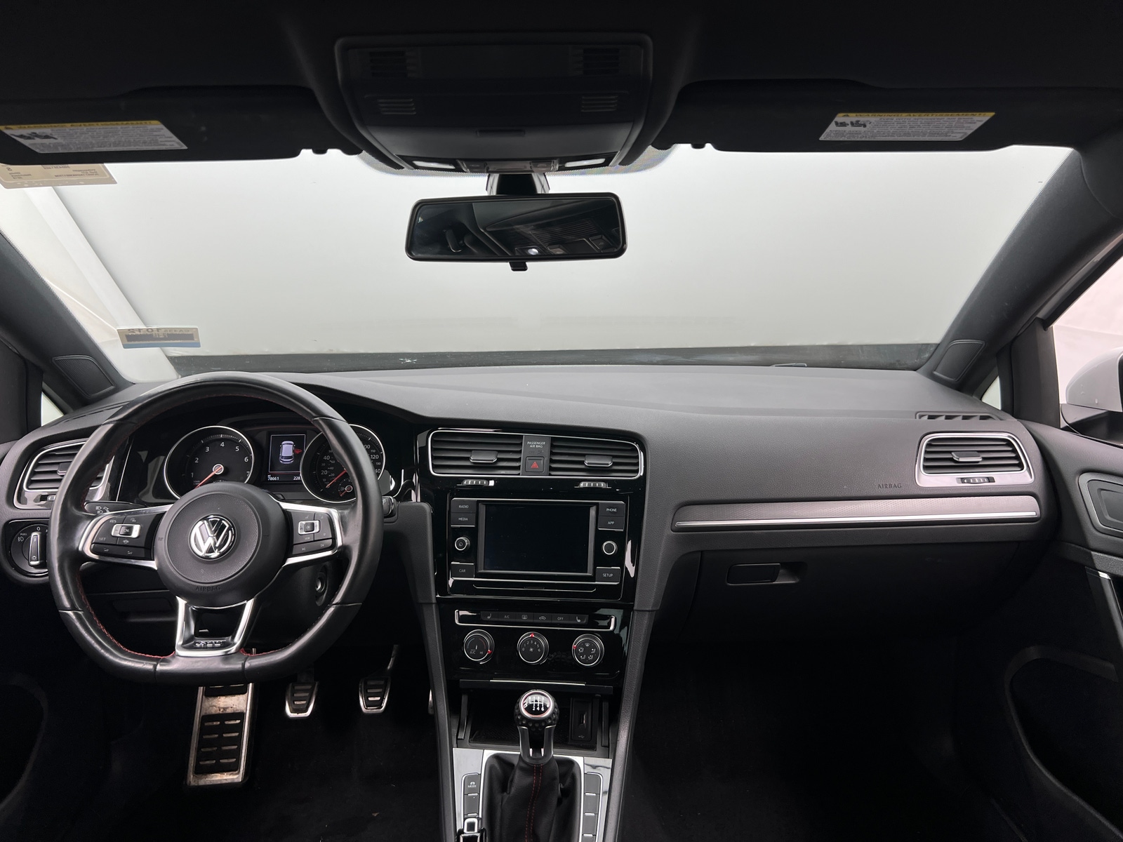 Thumbnail: 2019 Volkswagen Golf - 3