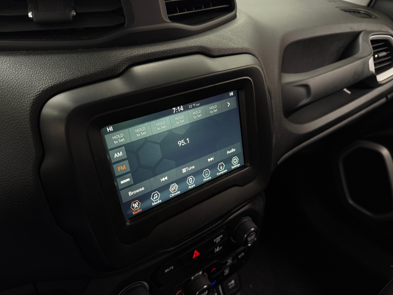 Thumbnail: 2021 Jeep Renegade - 4