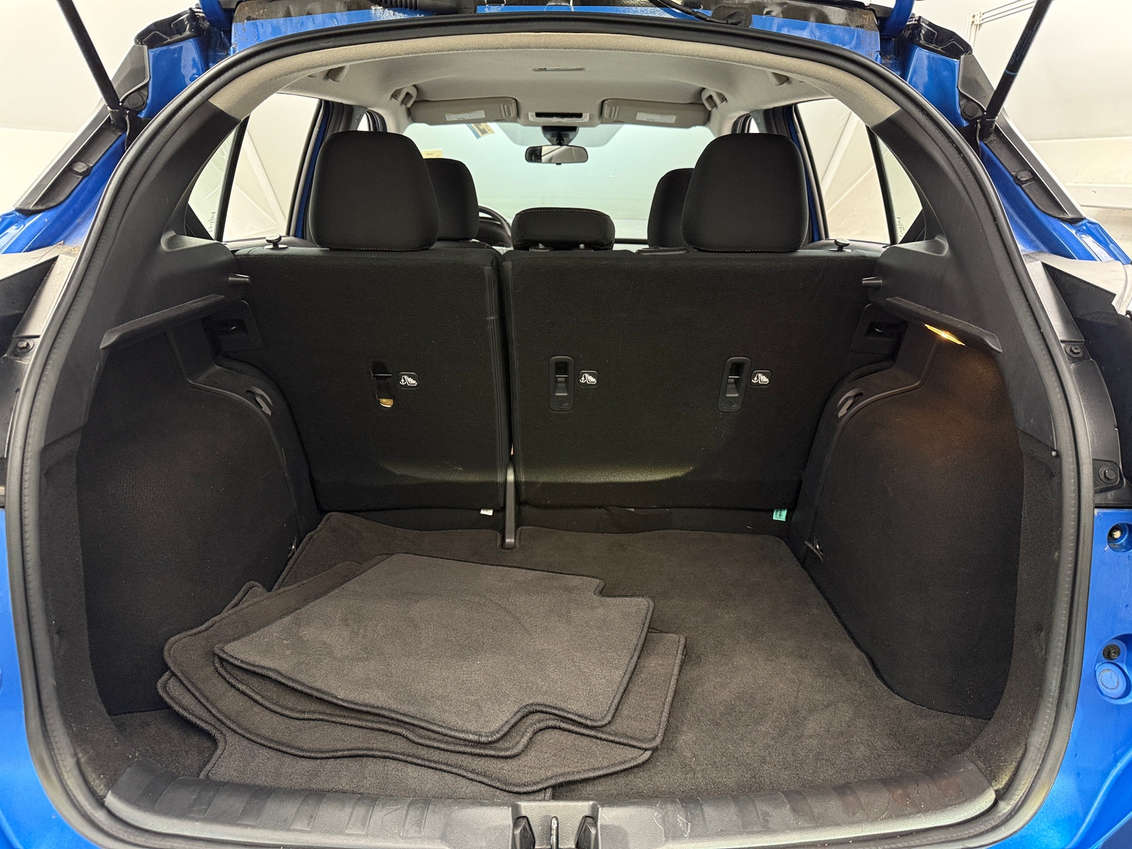 Thumbnail: 2023 Nissan Kicks - 7