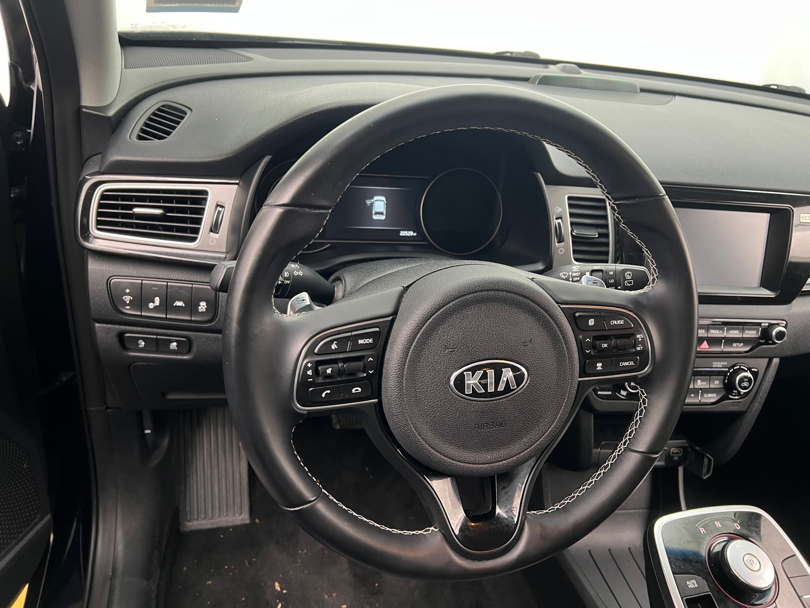 Thumbnail: 2019 Kia Niro - 5