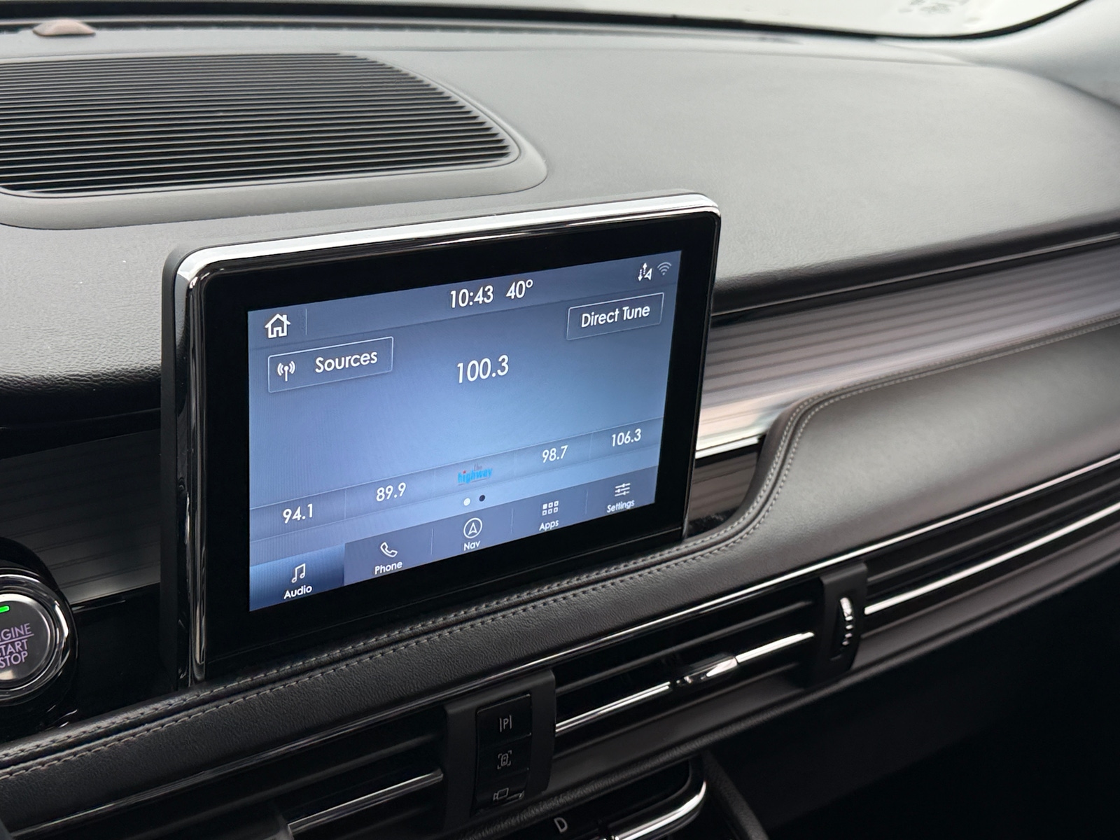 Thumbnail: 2020 Lincoln Corsair - 3