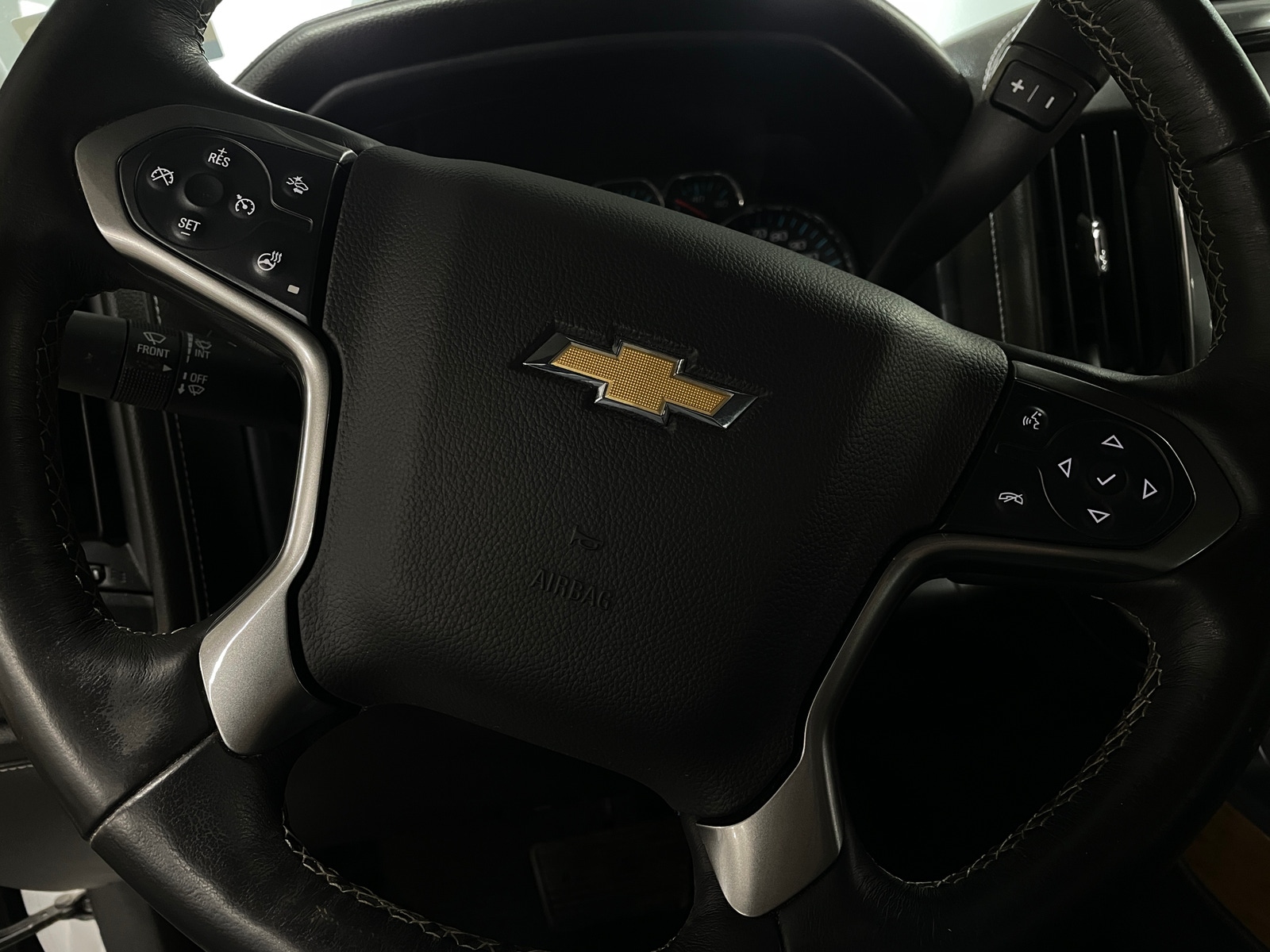 Thumbnail: 2016 Chevrolet Silverado 1500 - 4