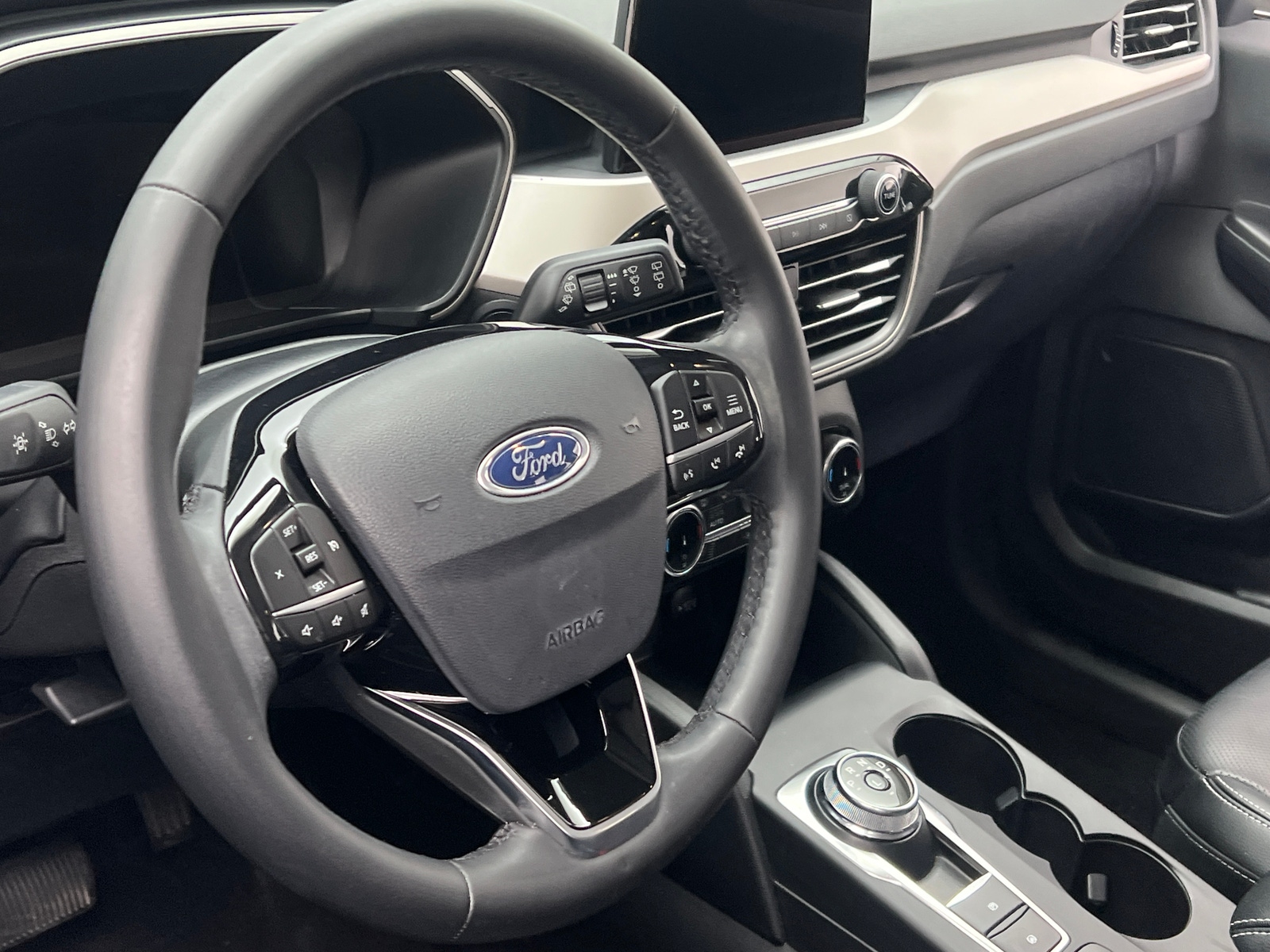 Thumbnail: 2022 Ford Escape - 4